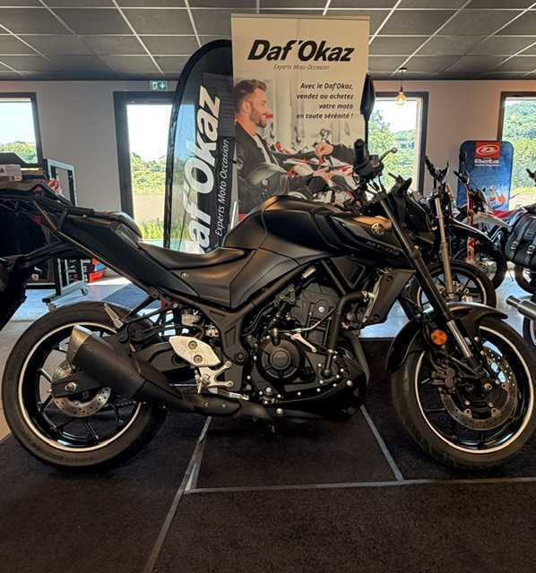 Yamaha MT-03 320 2023 vue gauche