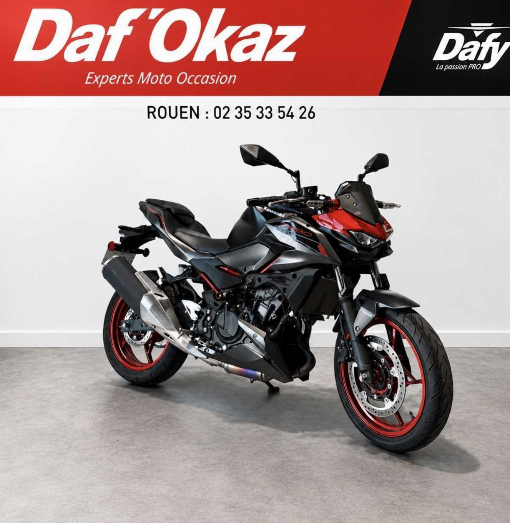 Kawasaki Z 500 - 2025 vue 3/4 droite