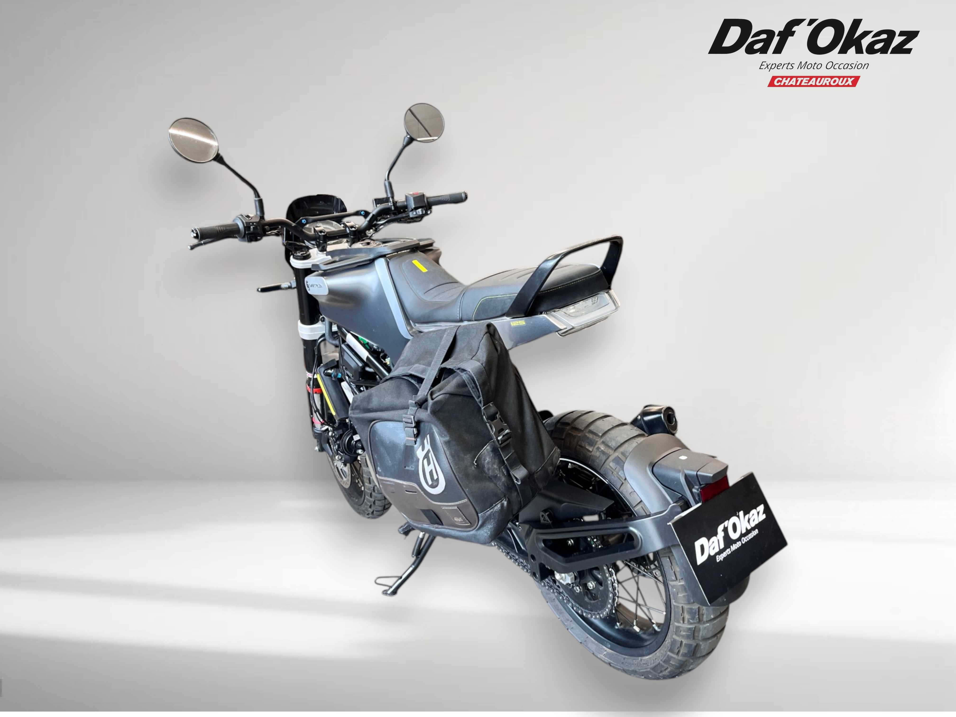 Husqvarna Svartpilen 125 2021 HD vue gauche