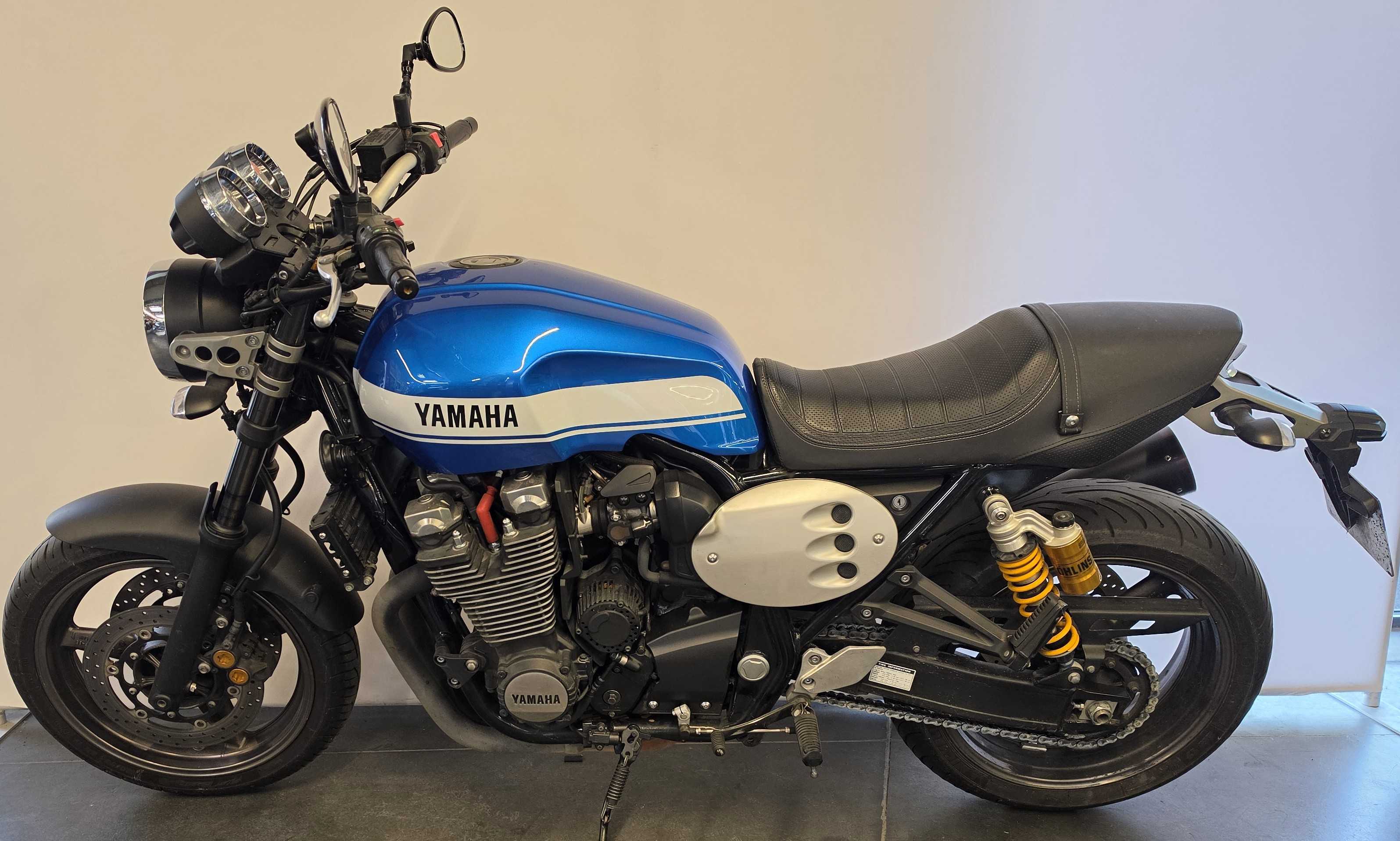 Yamaha XJR 1300 2016 HD vue gauche