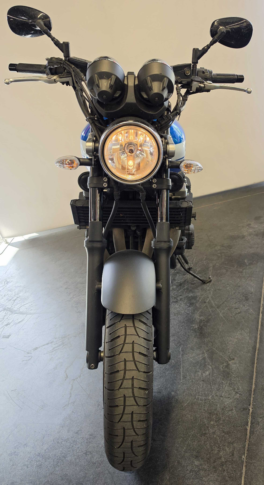 Yamaha XJR 1300 2016 vue avant