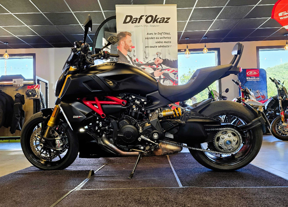 Ducati Diavel 1260 S 2021 vue gauche