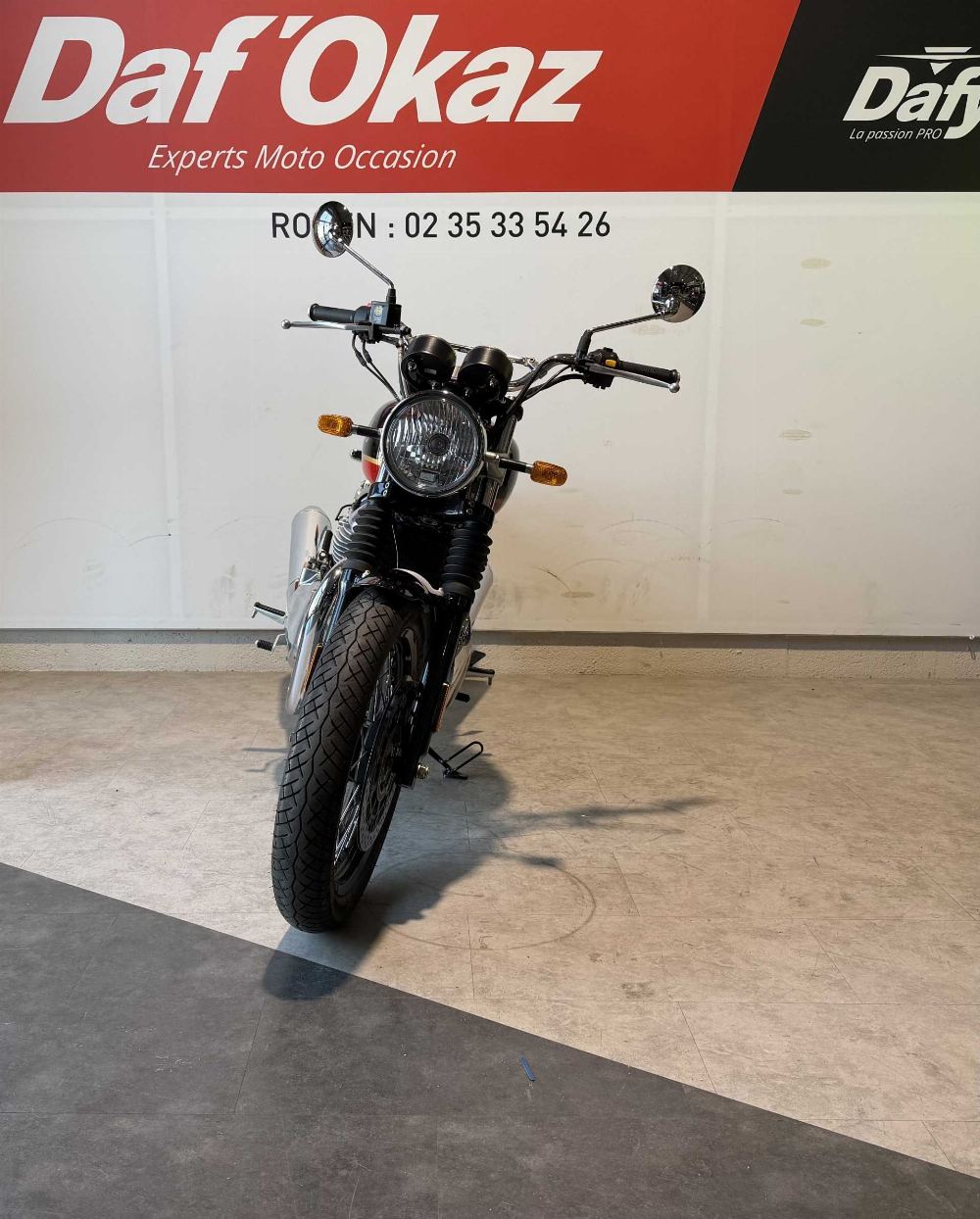 Royal Enfield INTERCEPTOR 650 ABS INTERCEPTOR ABS 2022 vue avant