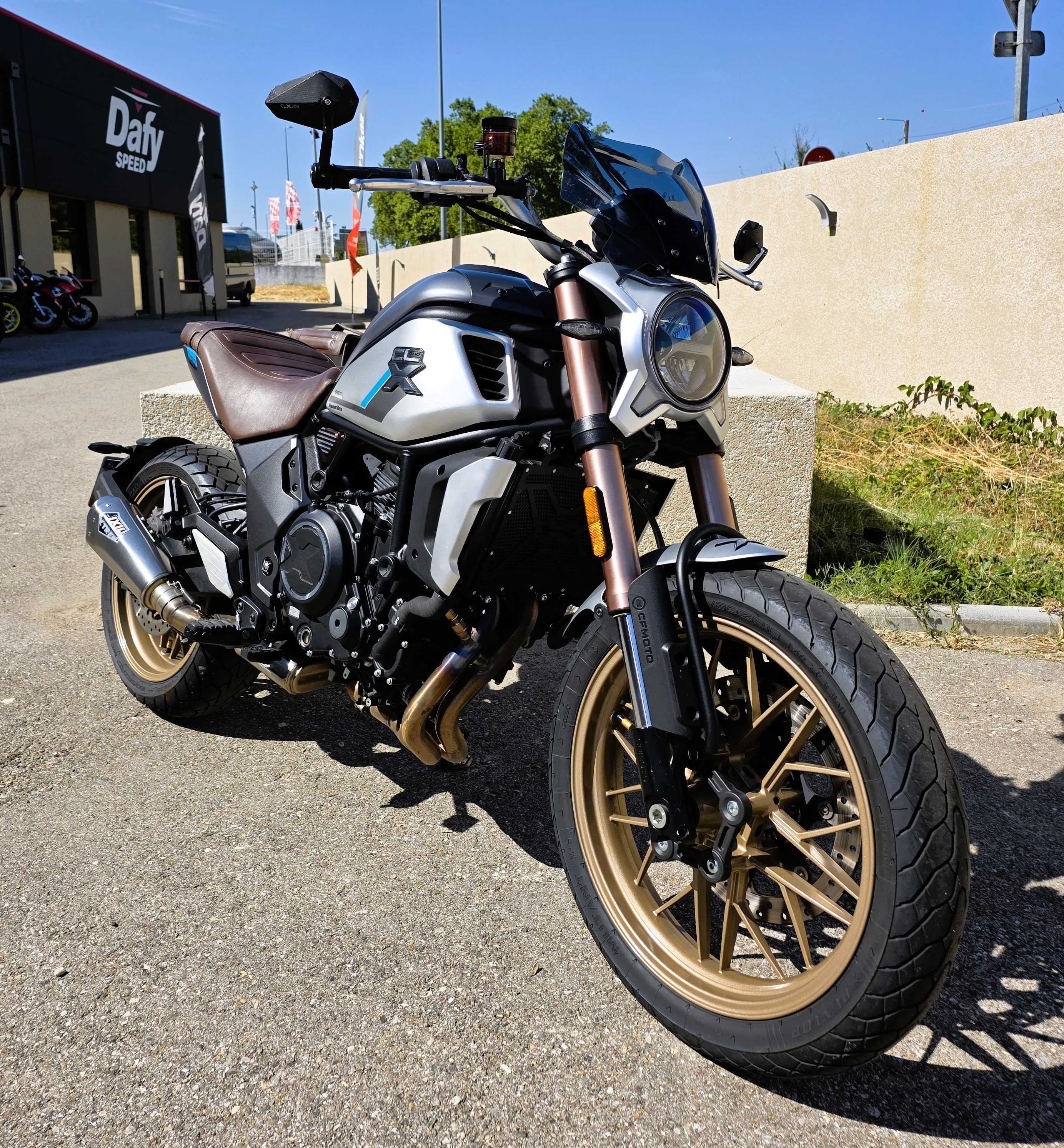 CFMOTO CL-X 700 ABS CL-X Heritage ABS 2022 HD vue avant