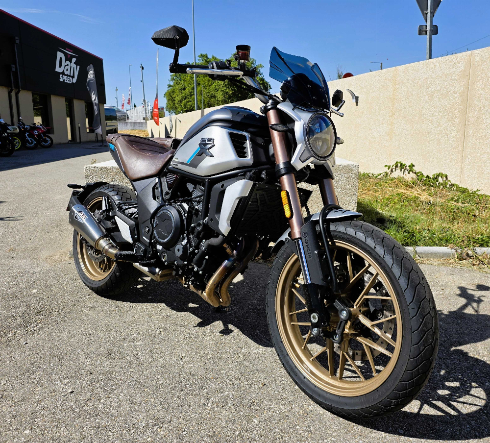 CFMOTO CL-X 700 ABS CL-X Heritage ABS 2022 vue 3/4 droite
