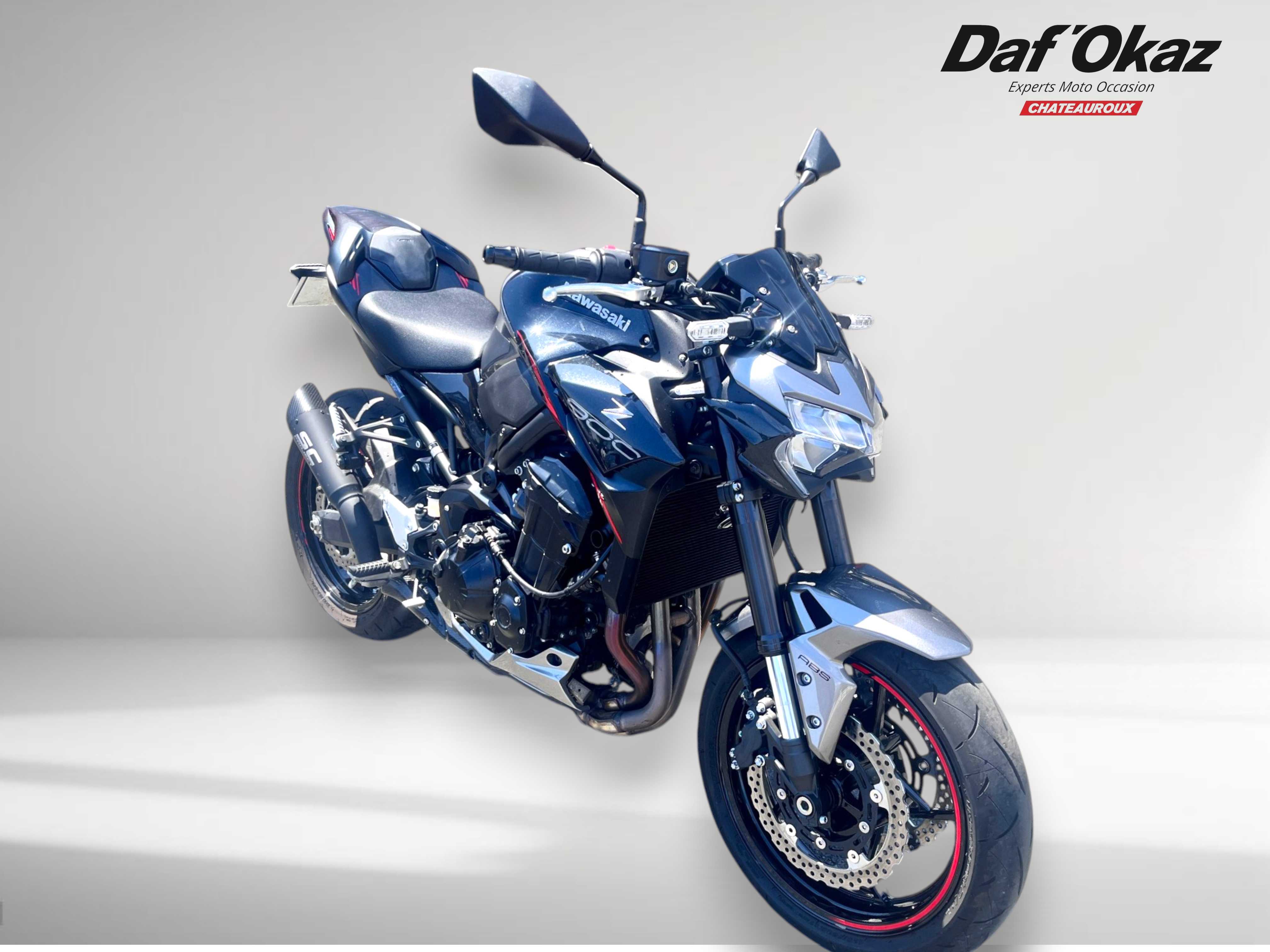 Kawasaki Z 900 2023 HD vue 3/4 droite