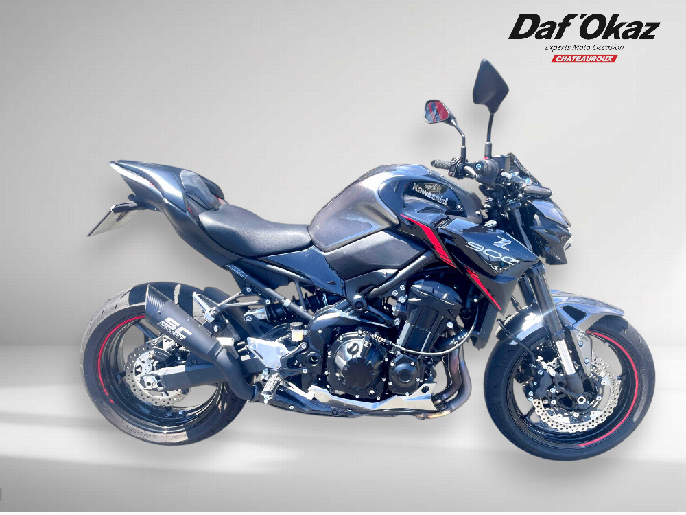 Kawasaki Z 900 2023 vue avant