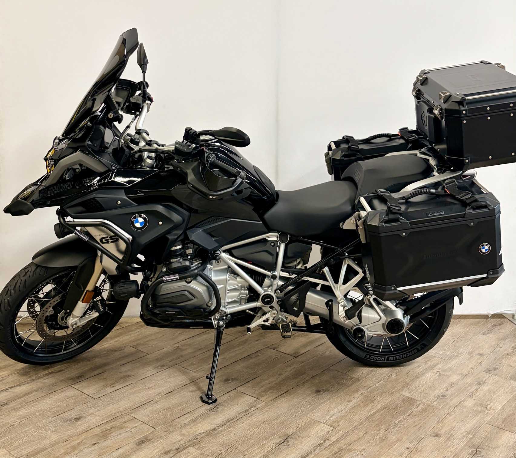 BMW R 1200 GS 2017 HD vue gauche