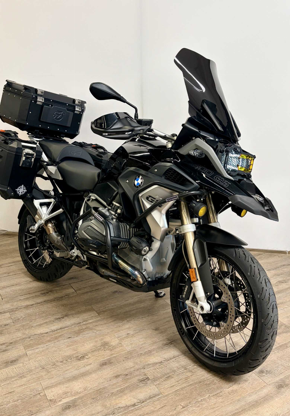 BMW R 1200 GS 2017 vue 3/4 droite