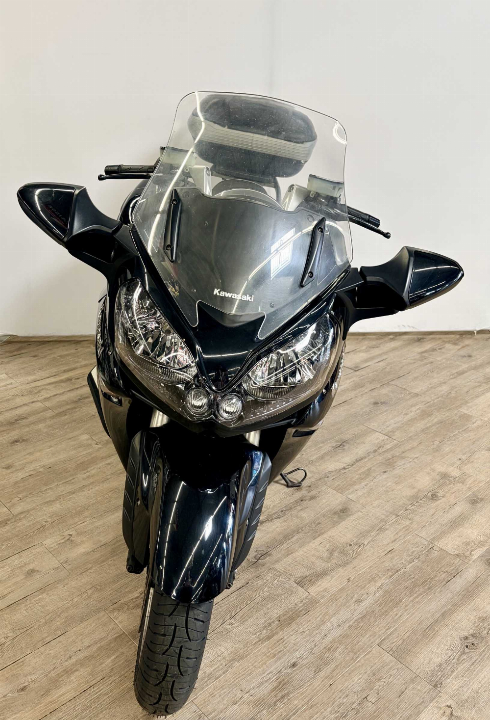 Kawasaki ZG 1400 GTR 2012 vue avant