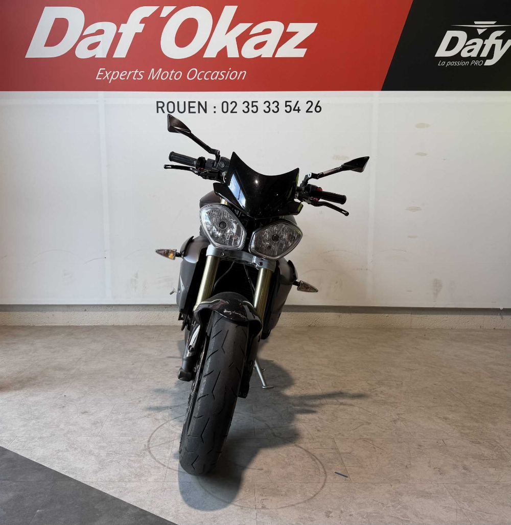 Triumph 675 Street Triple 2014 vue avant