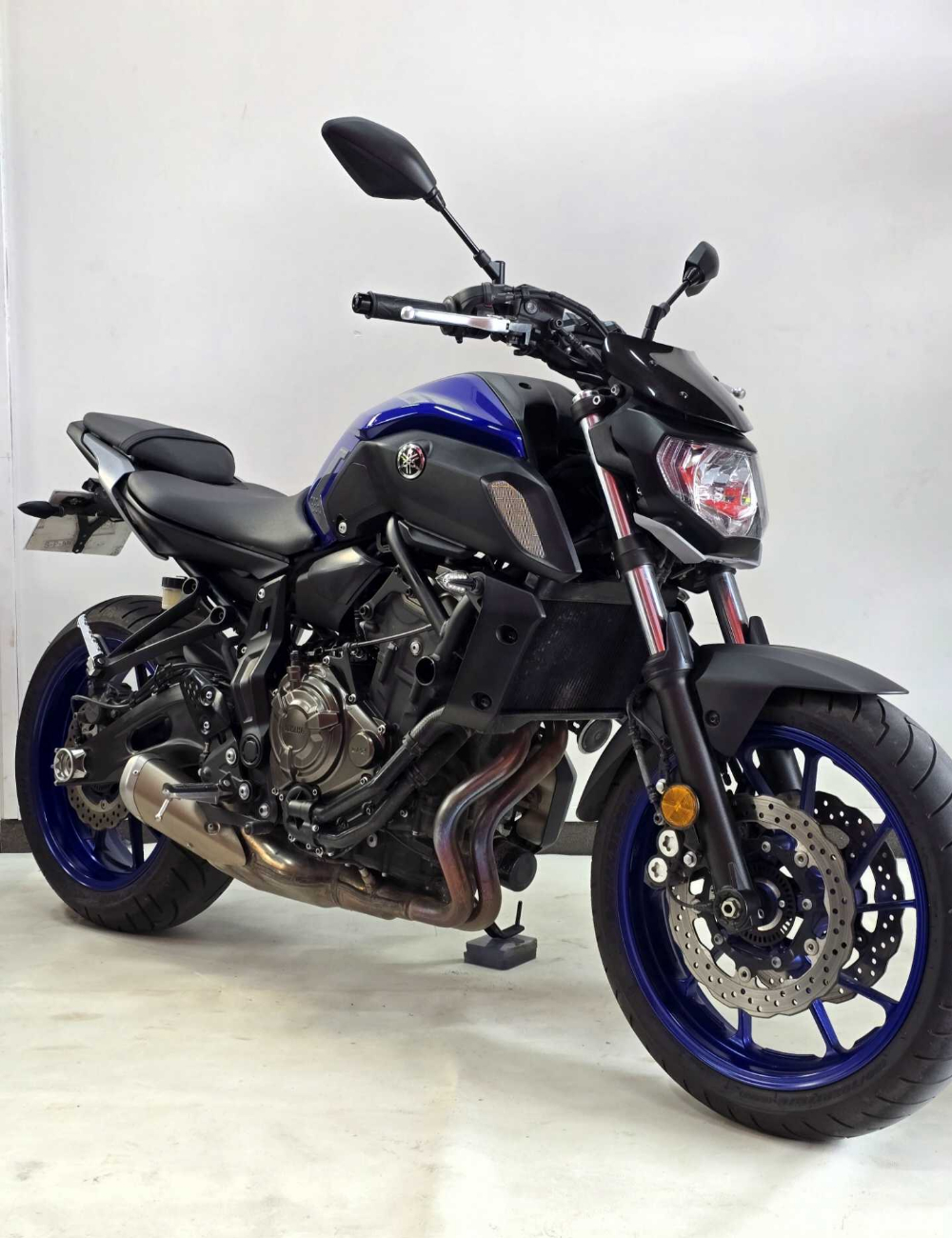 Yamaha MT-07 ABS 2020 vue 3/4 droite