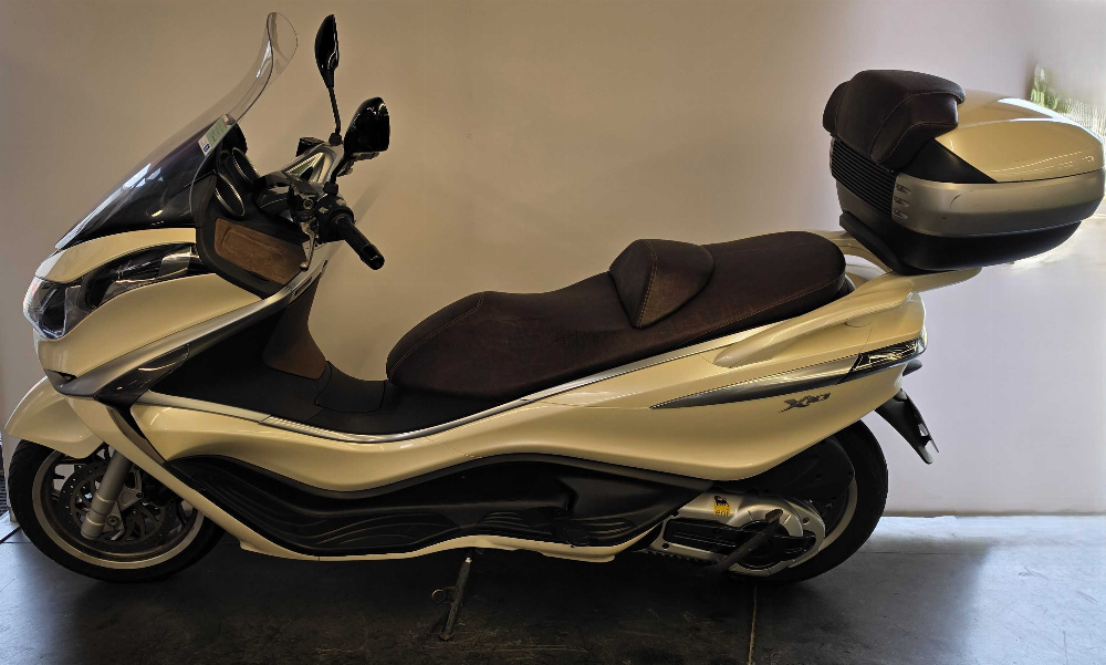 Piaggio X10 500 ABS 2014 vue gauche