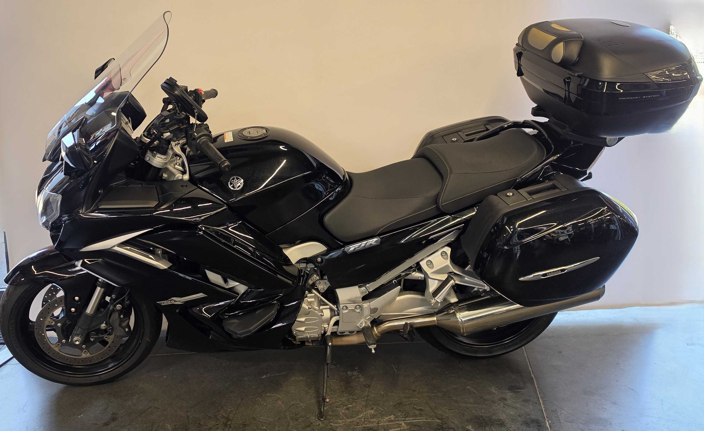 Yamaha FJR 1300 AE 2014 HD vue gauche