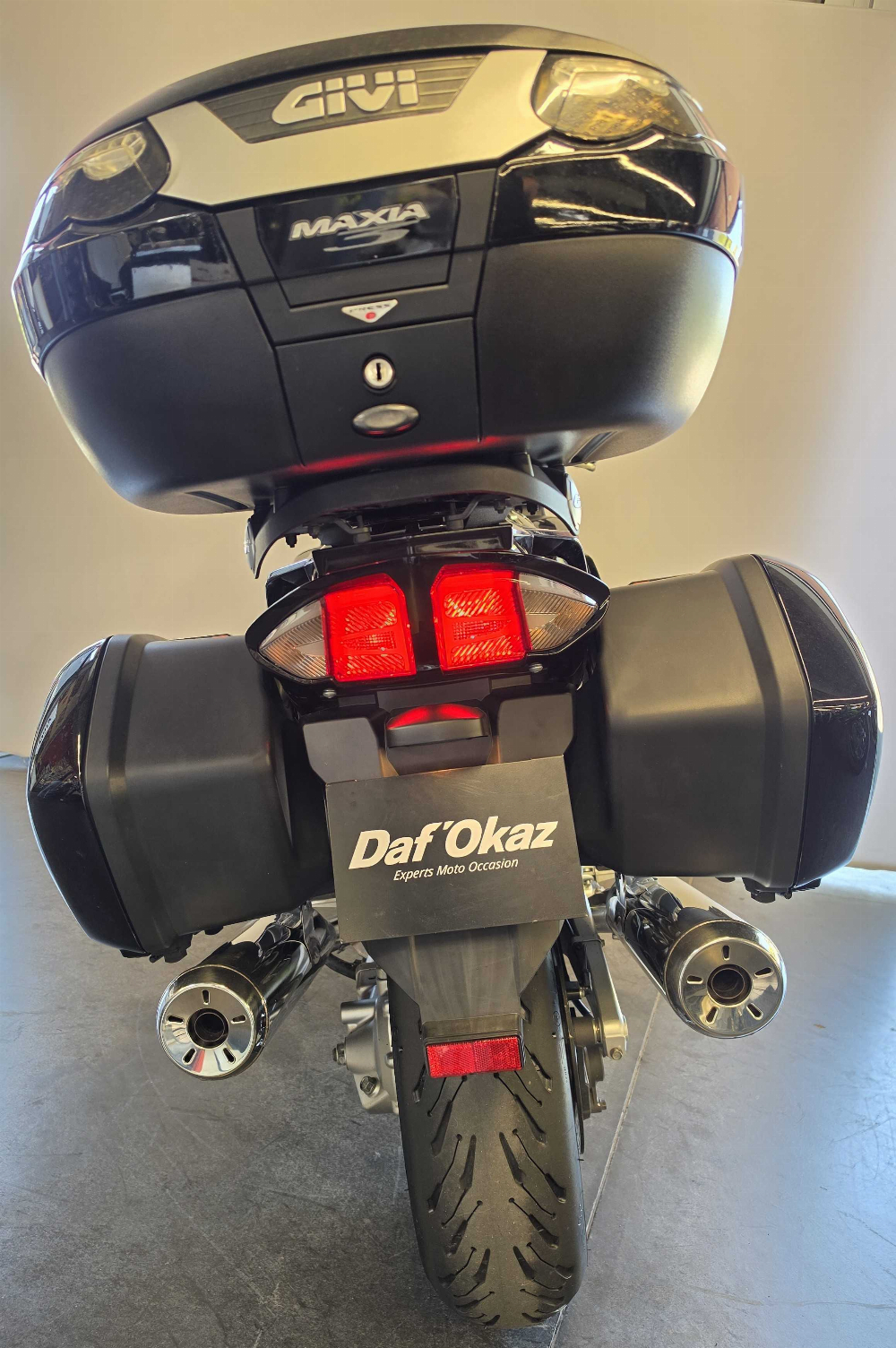 Yamaha FJR 1300 AE 2014 vue arrière