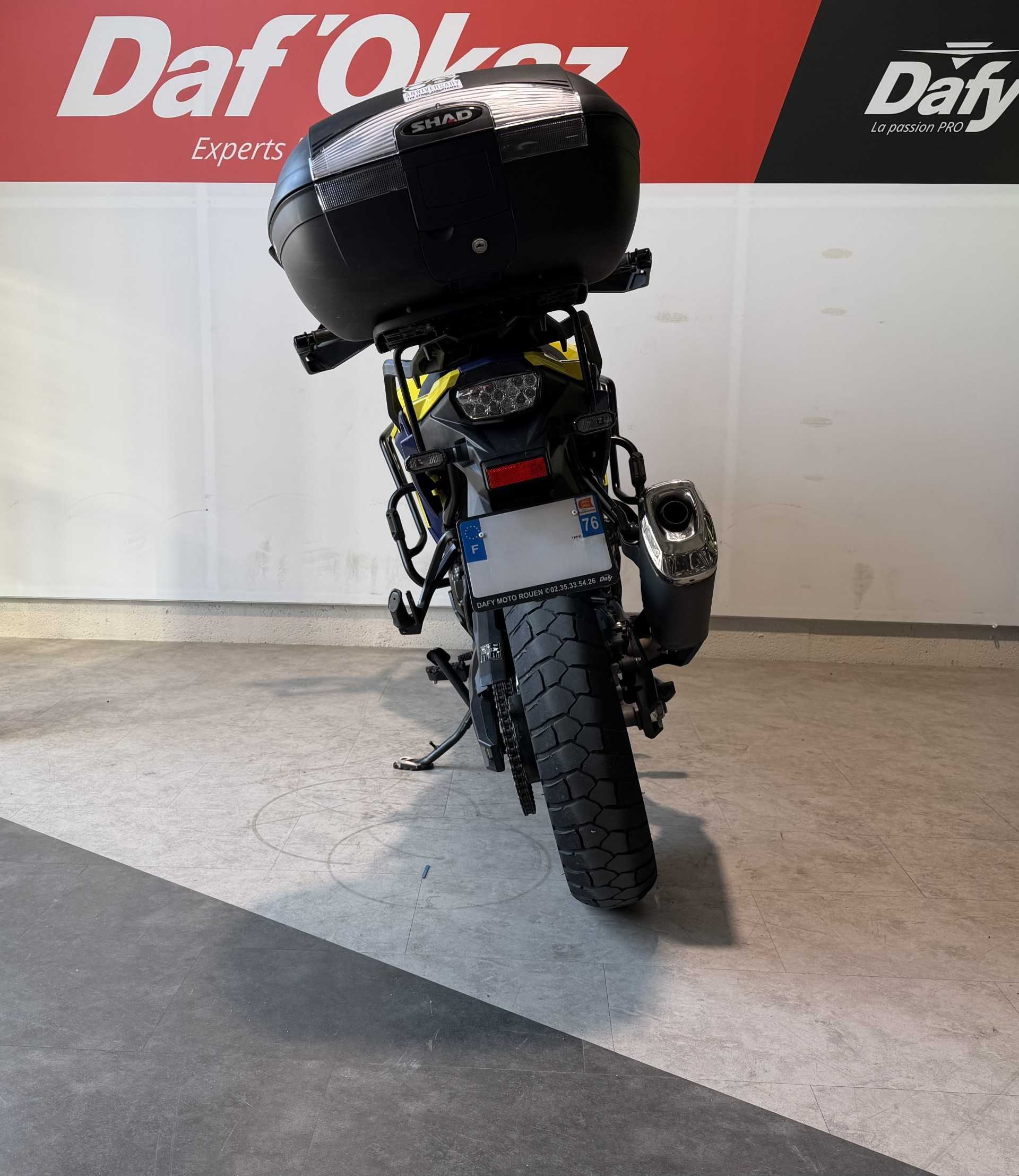Suzuki DL 800 V-Strom DE 2023 HD vue arrière