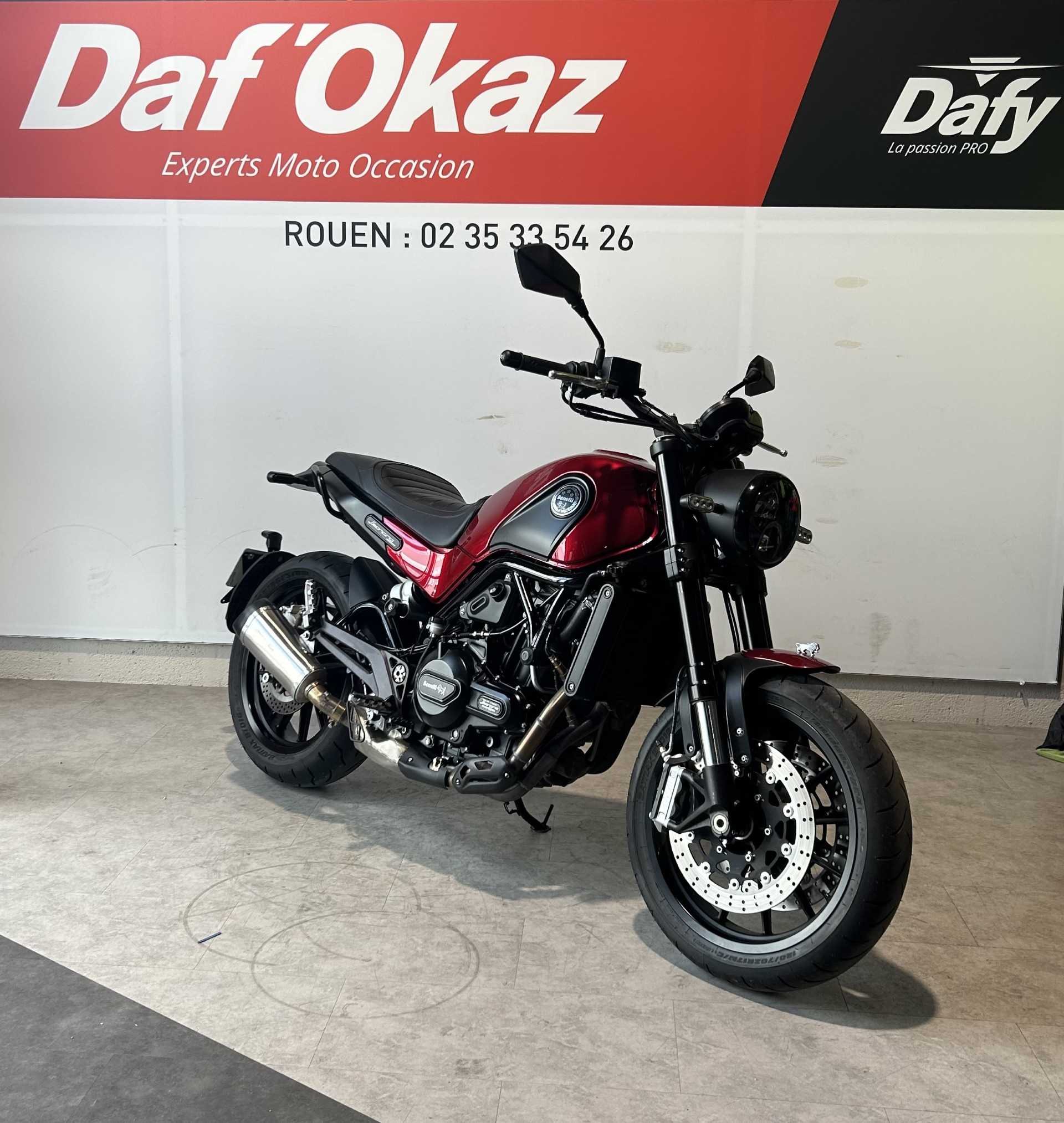 Benelli leoncino 500 2019 HD vue 3/4 droite