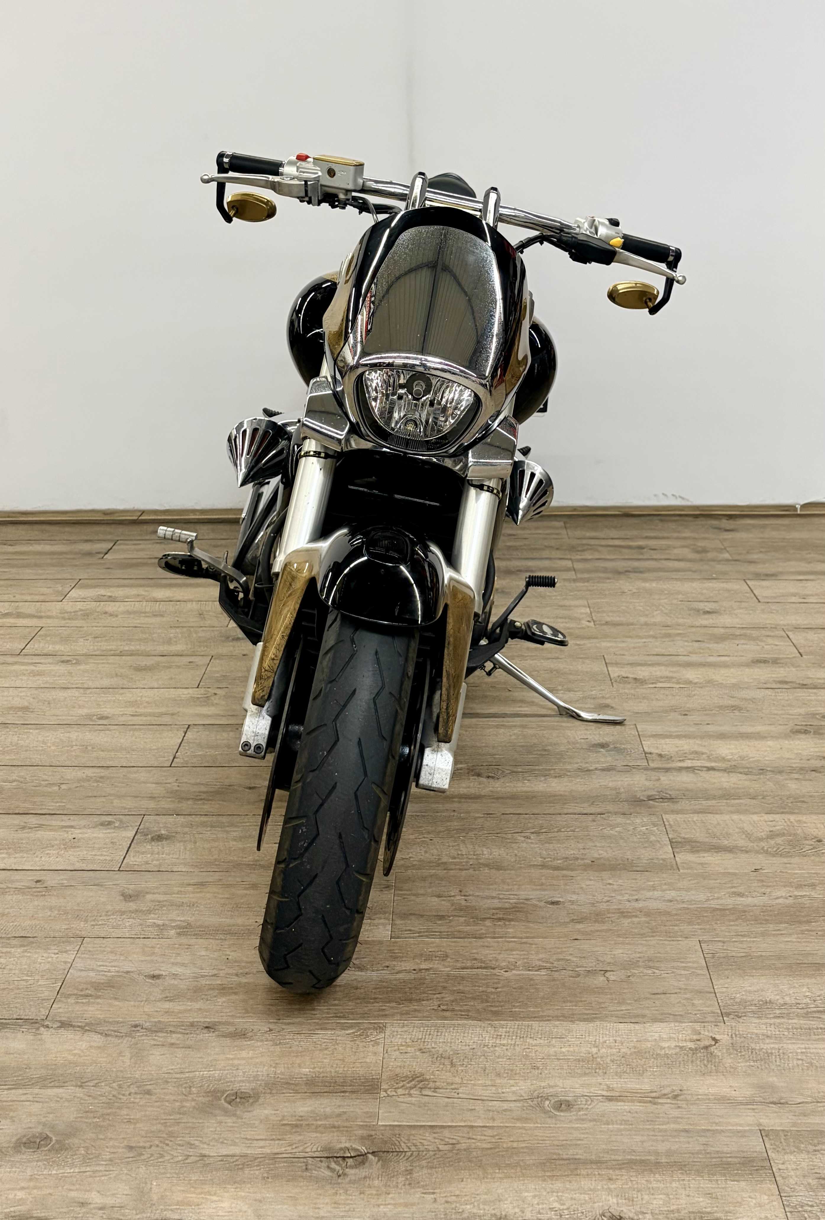 Suzuki VZR 1800 Intruder (M1800R) 2007 HD vue avant