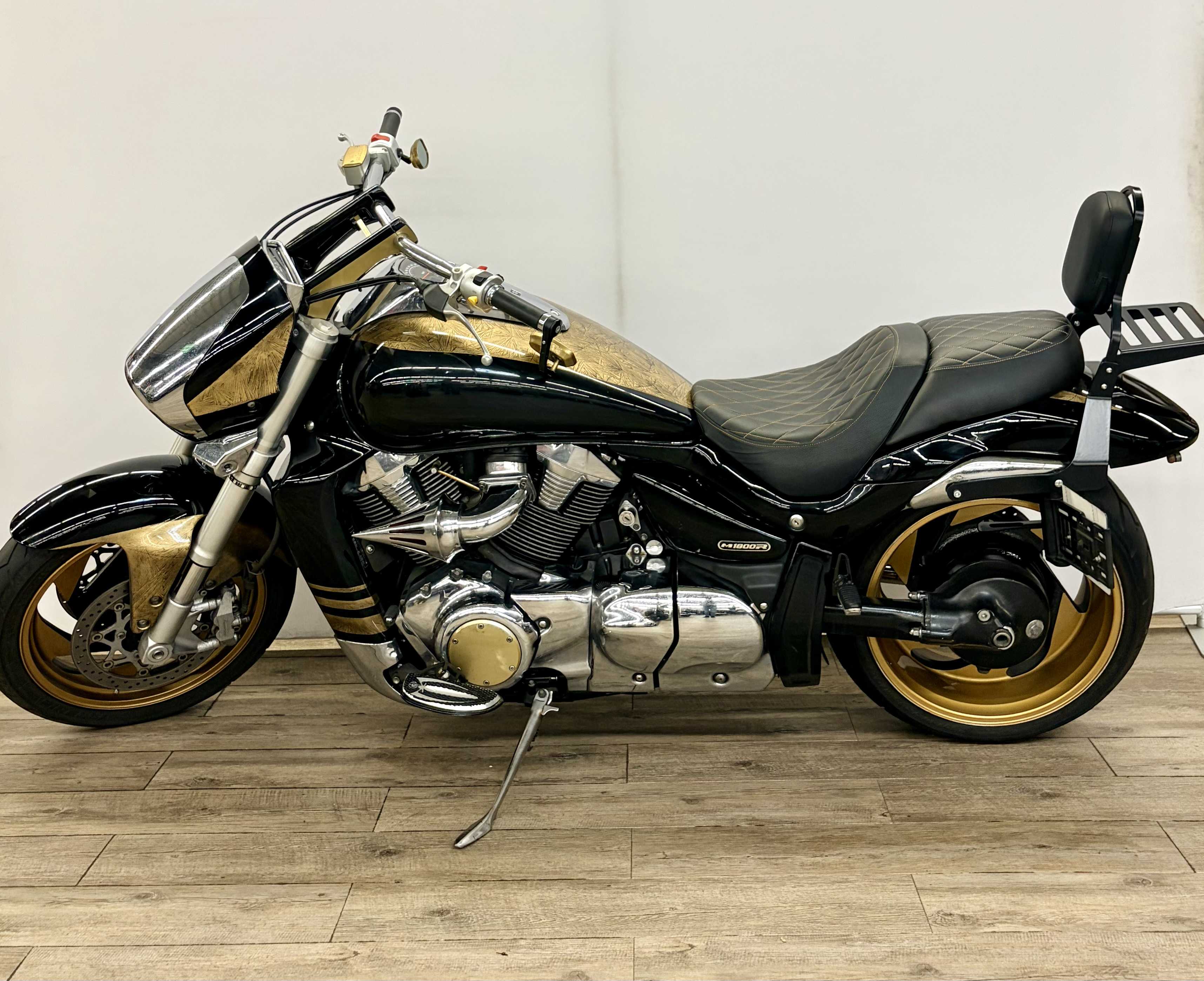 Suzuki VZR 1800 Intruder (M1800R) 2007 HD vue gauche