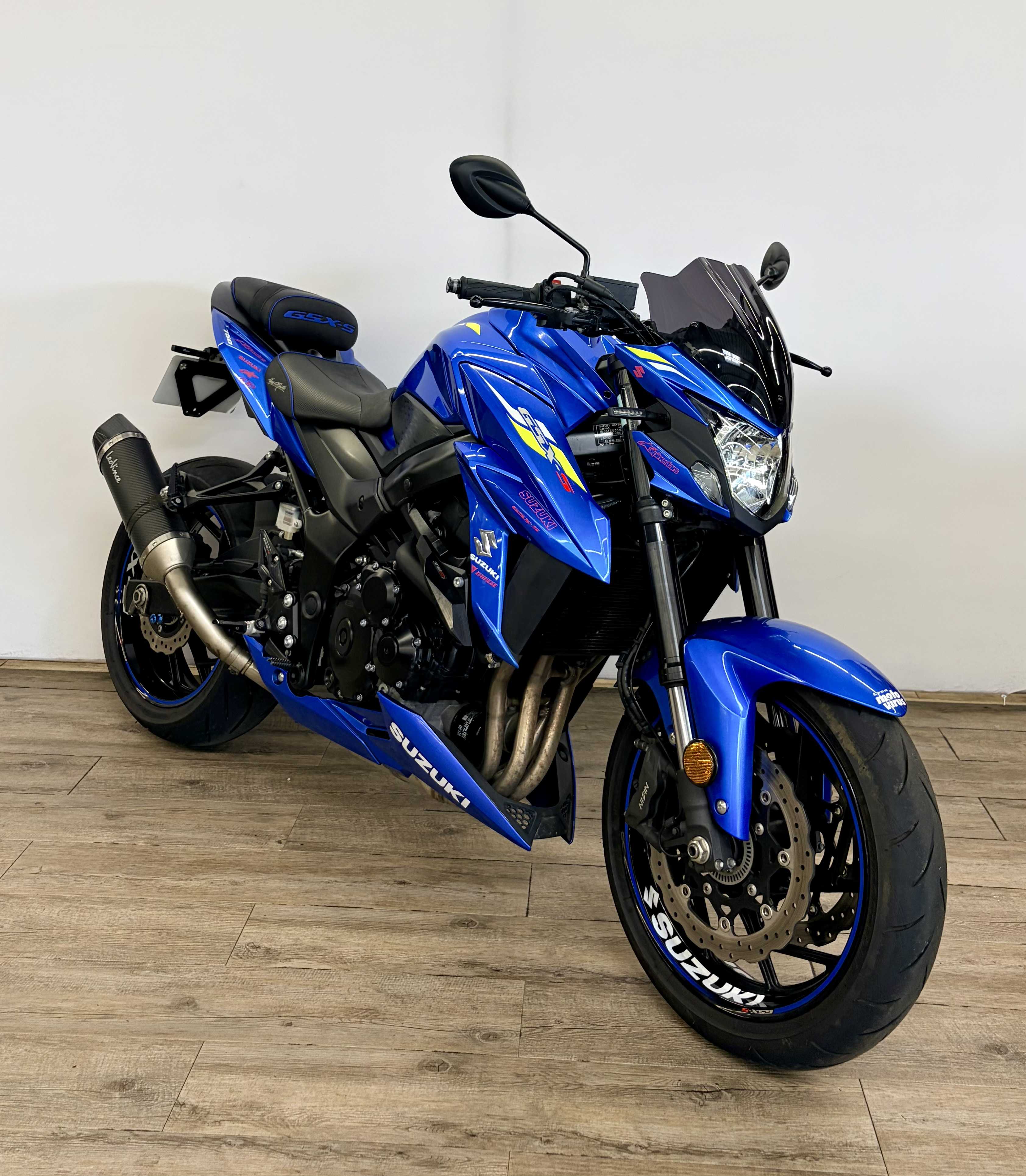 Suzuki GSX-S 750 Edition Moto GP 2019 HD vue 3/4 droite