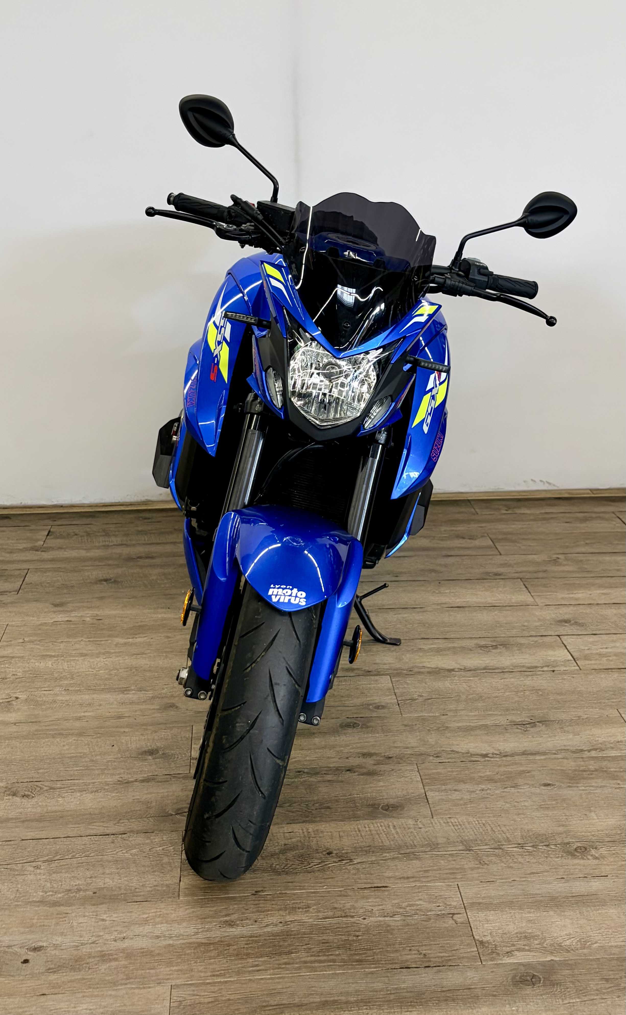 Suzuki GSX-S 750 Edition Moto GP 2019 HD vue avant