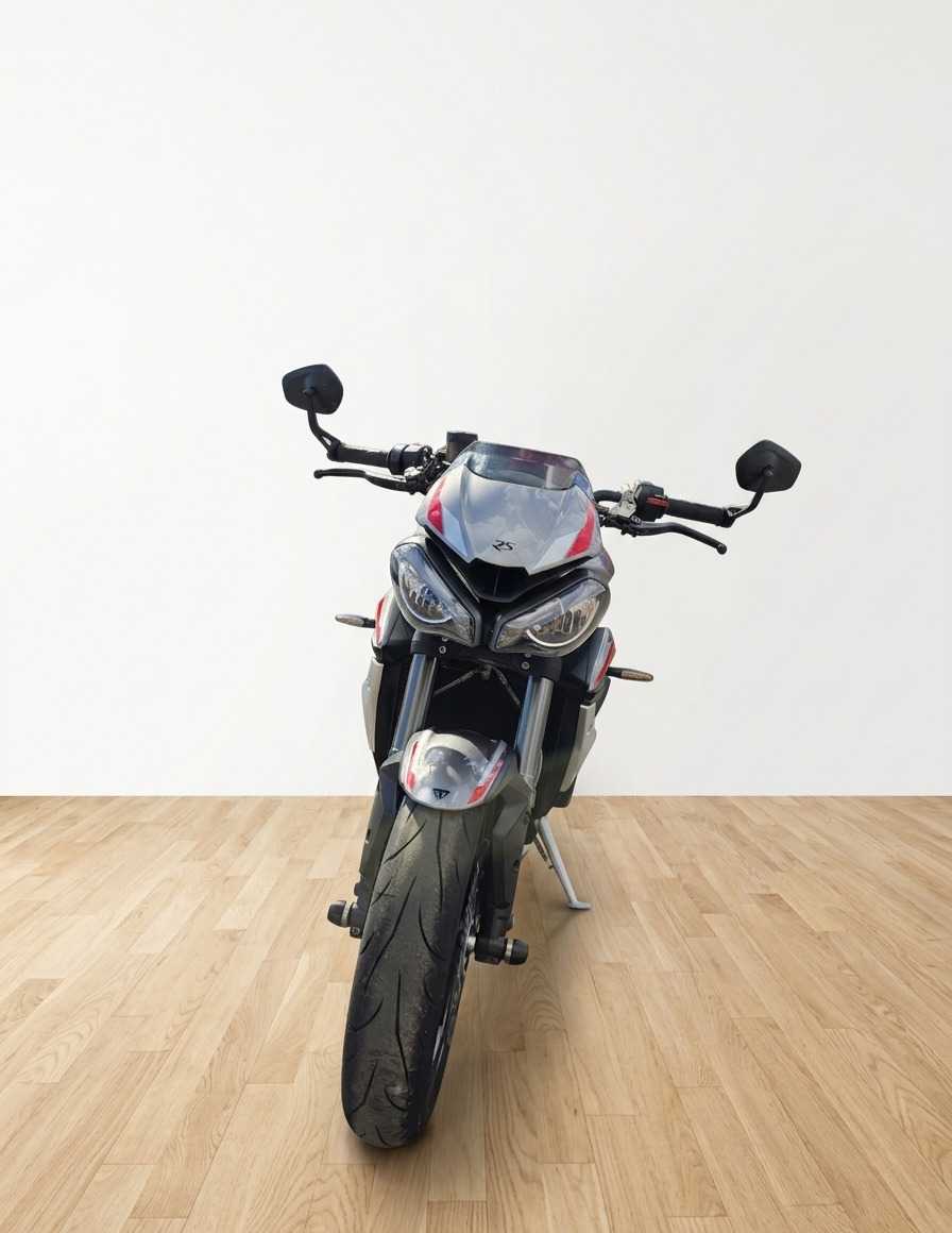 Triumph 765 Street Triple RS 2021 vue avant