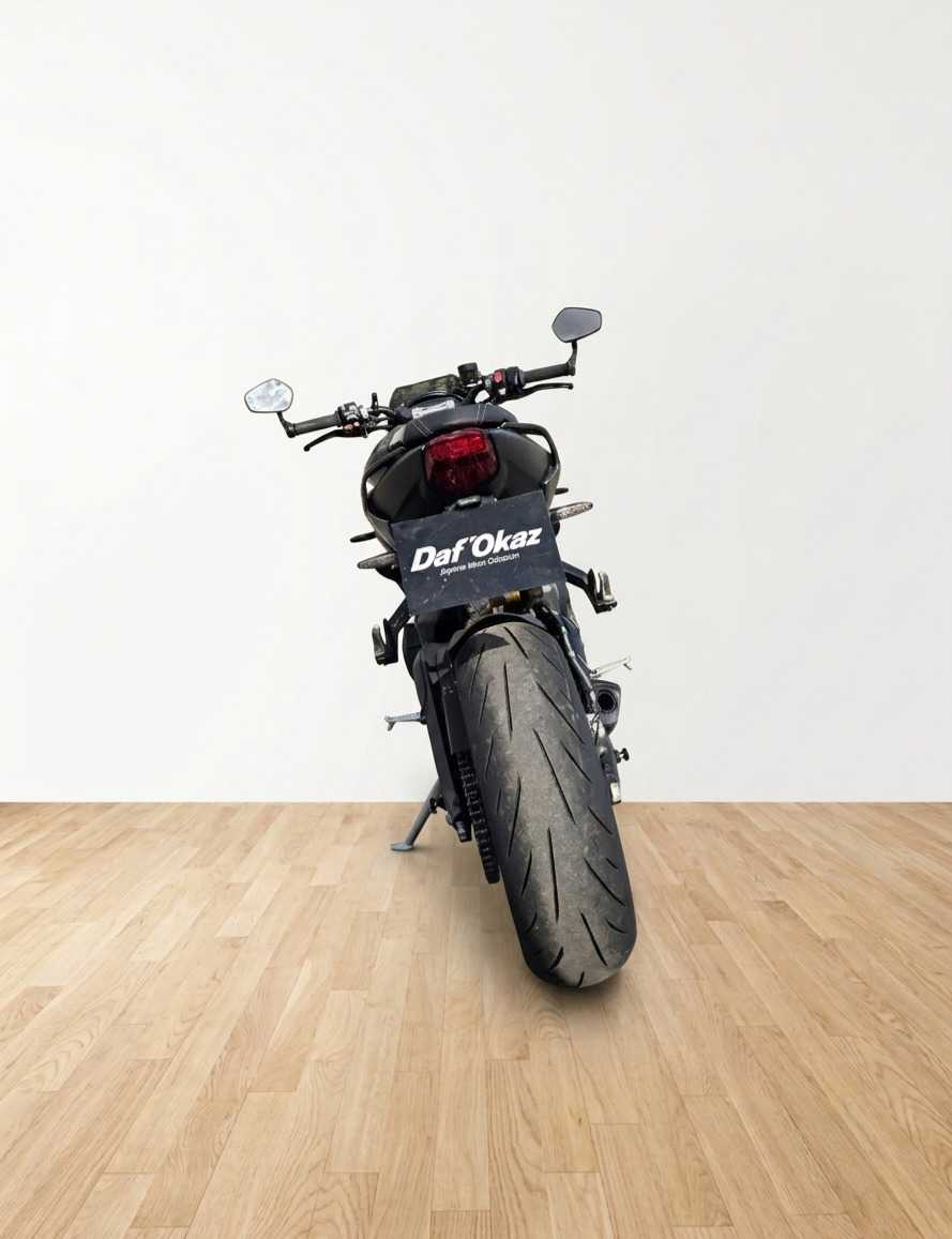Triumph 765 Street Triple RS 2021 vue arrière