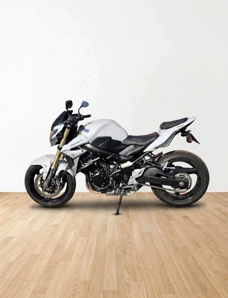 Suzuki GSR 750 ABS 2015 vue gauche