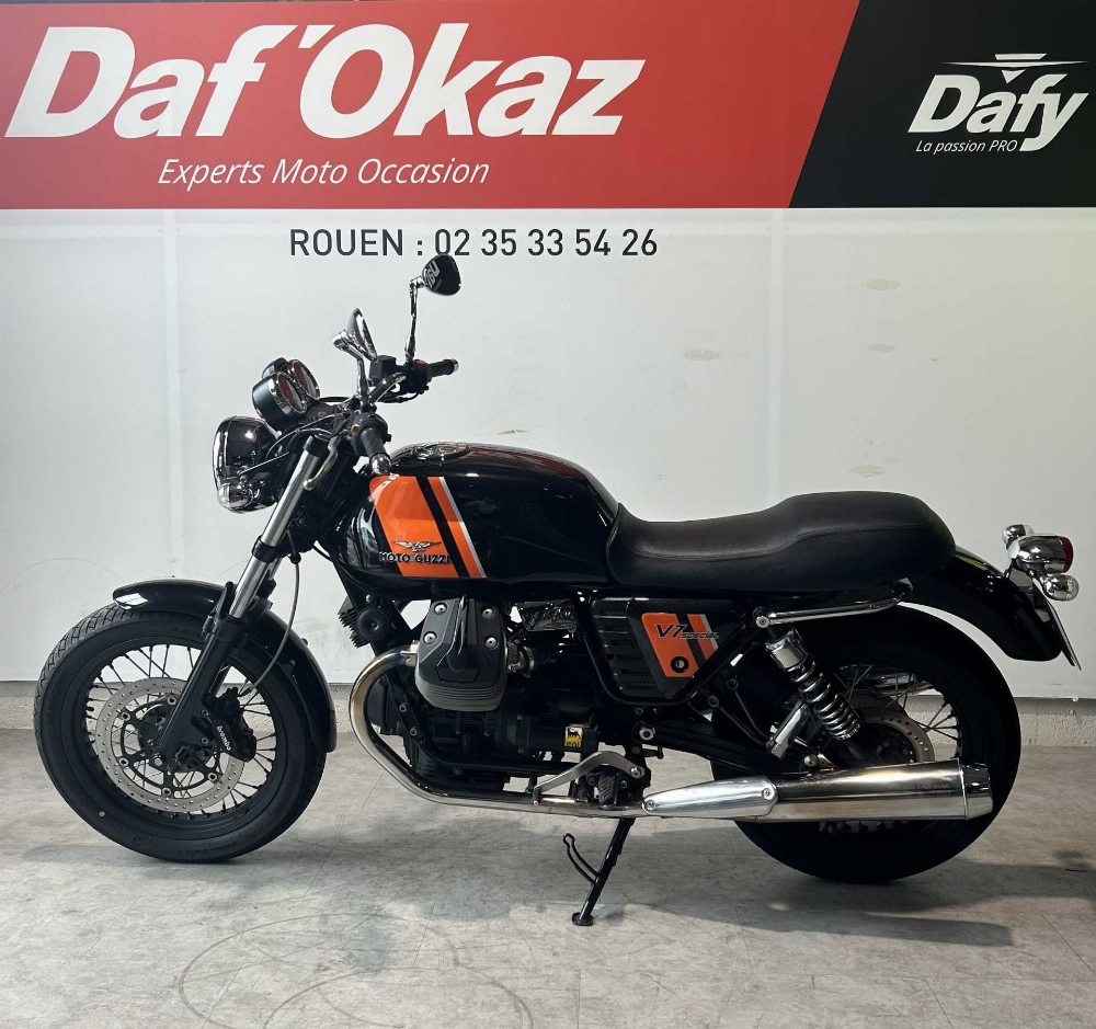 Moto Guzzi 750 V7 V7 SPECIALE 2013 vue gauche