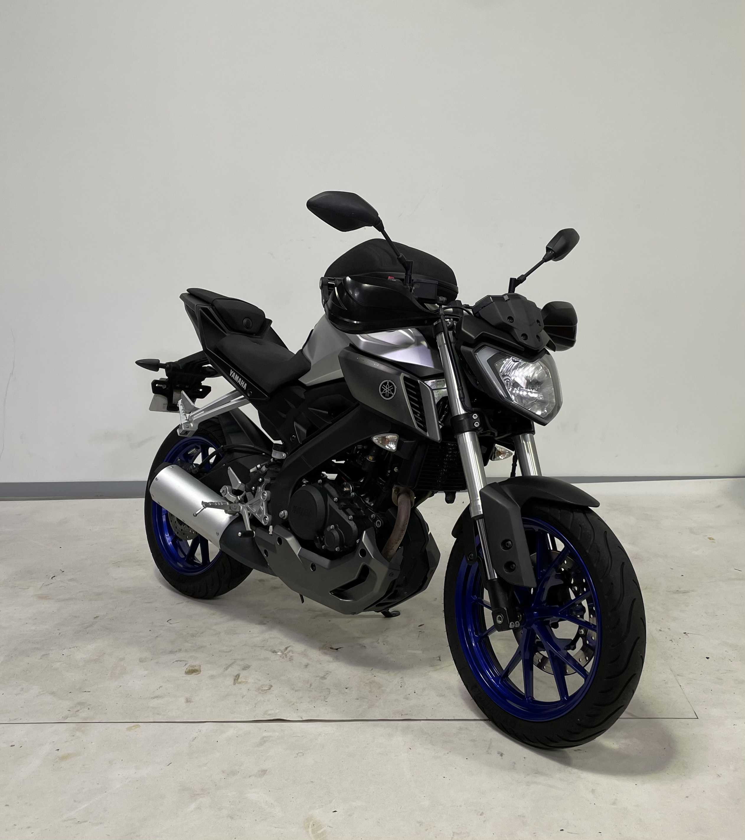 Yamaha MT 125 2015 HD vue 3/4 droite