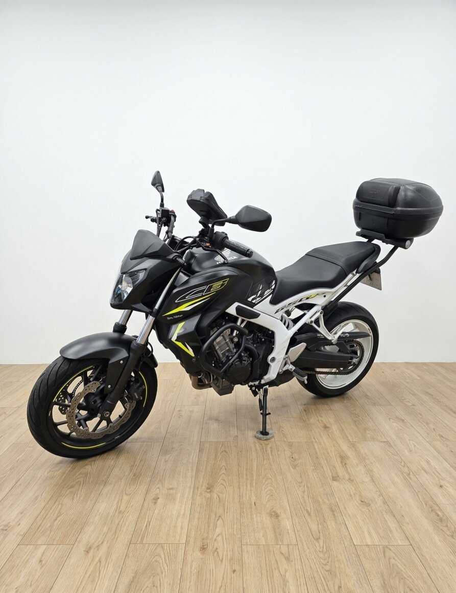 Honda CB 650 F ABS 2016 vue gauche