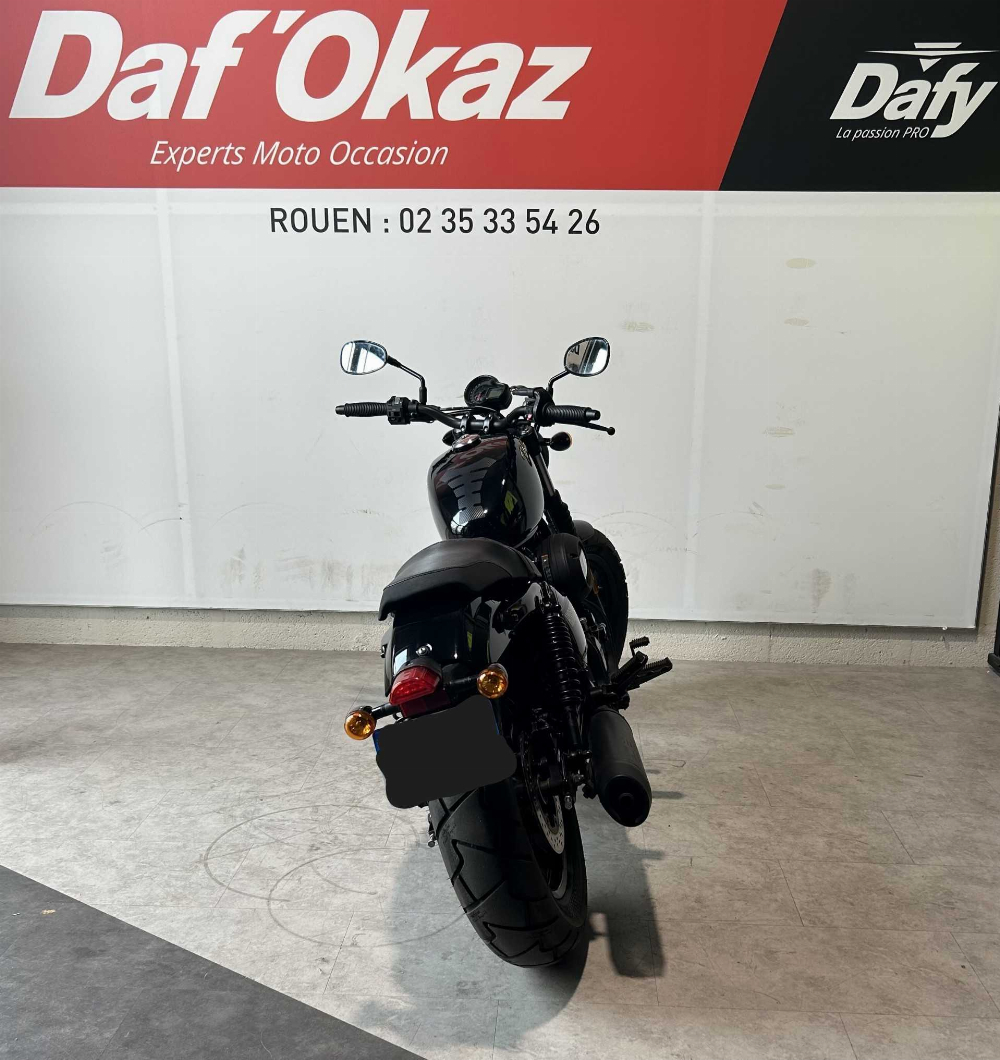 Hyosung 125 BOBBER BOBBER 2021 vue arrière