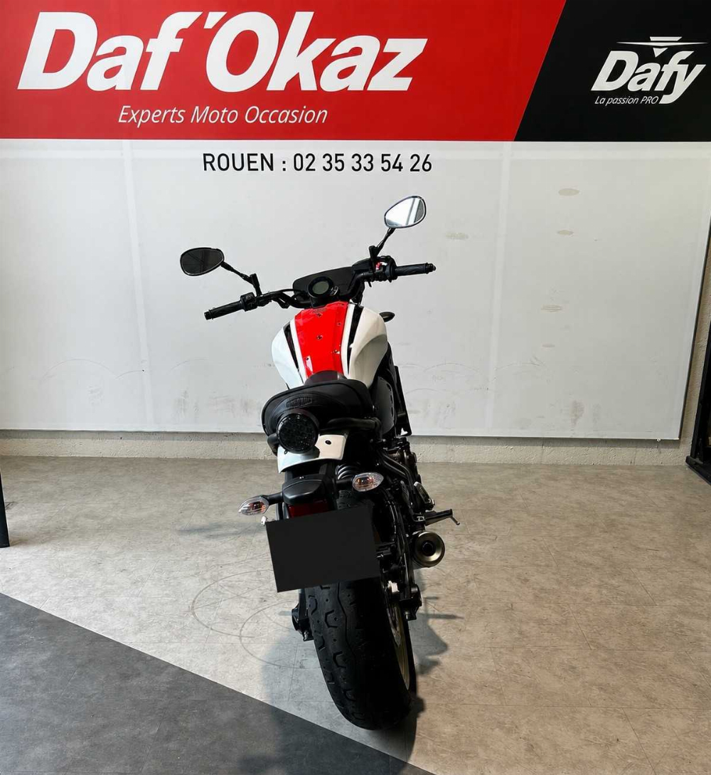 Yamaha XSR 700 2021 vue arrière