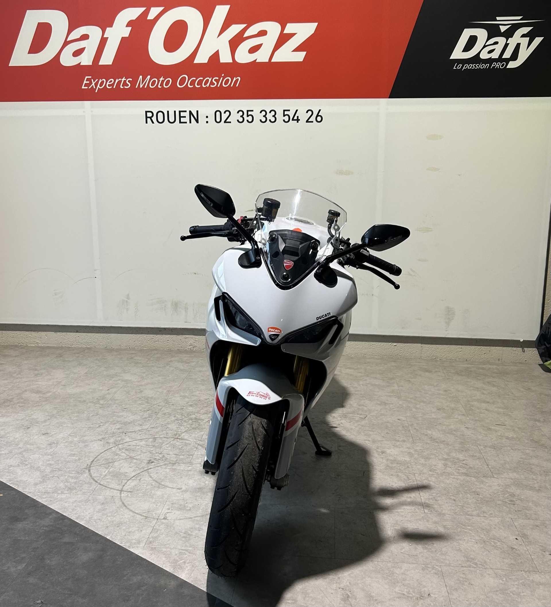 Ducati 950 SUPERSPORT S 2024 HD vue avant