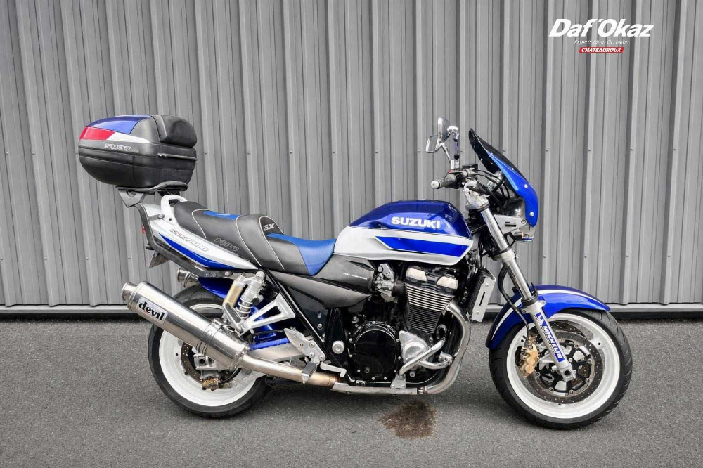 Suzuki GSX 1400 2001 vue avant