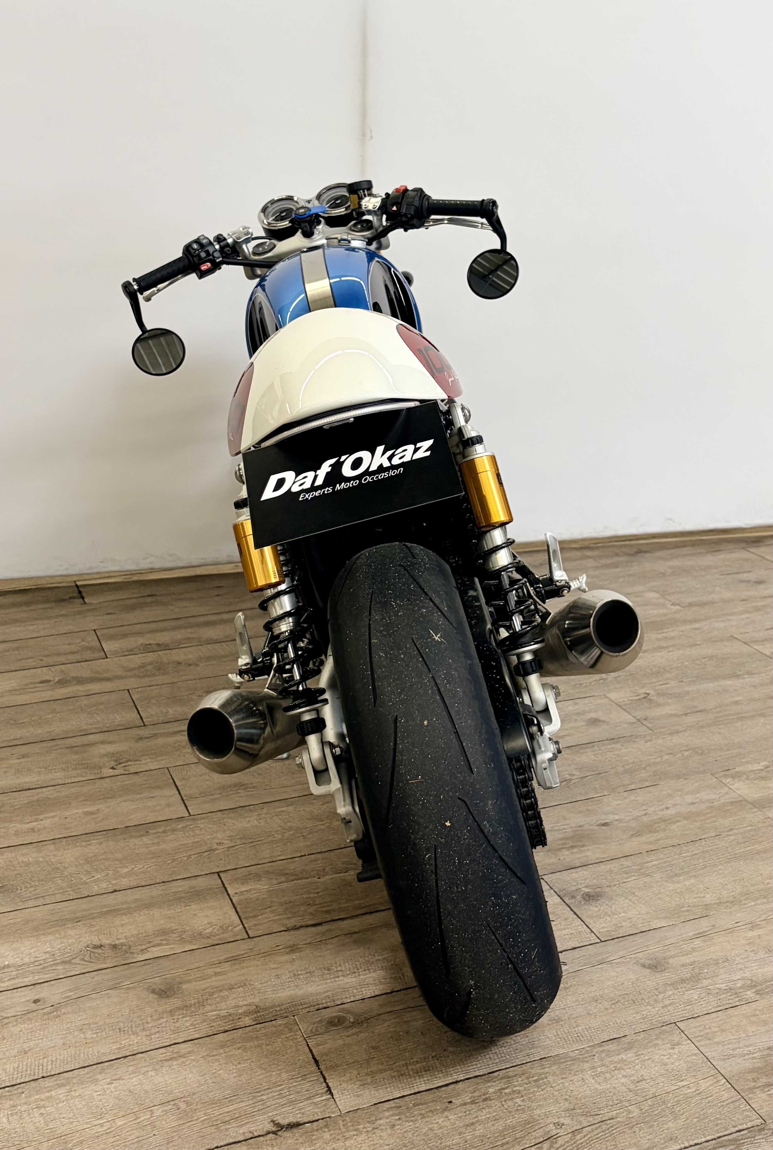 Triumph 1200 Thruxton RS 2021 HD vue arrière
