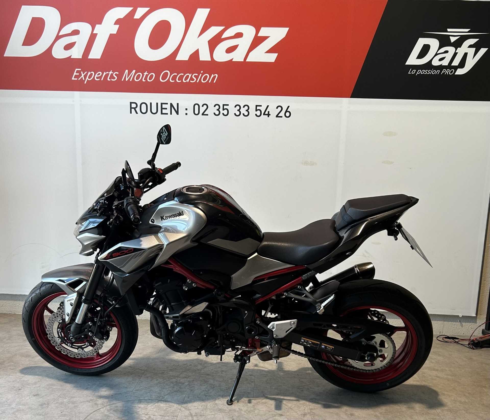Kawasaki Z 900 A2 2023 HD vue gauche