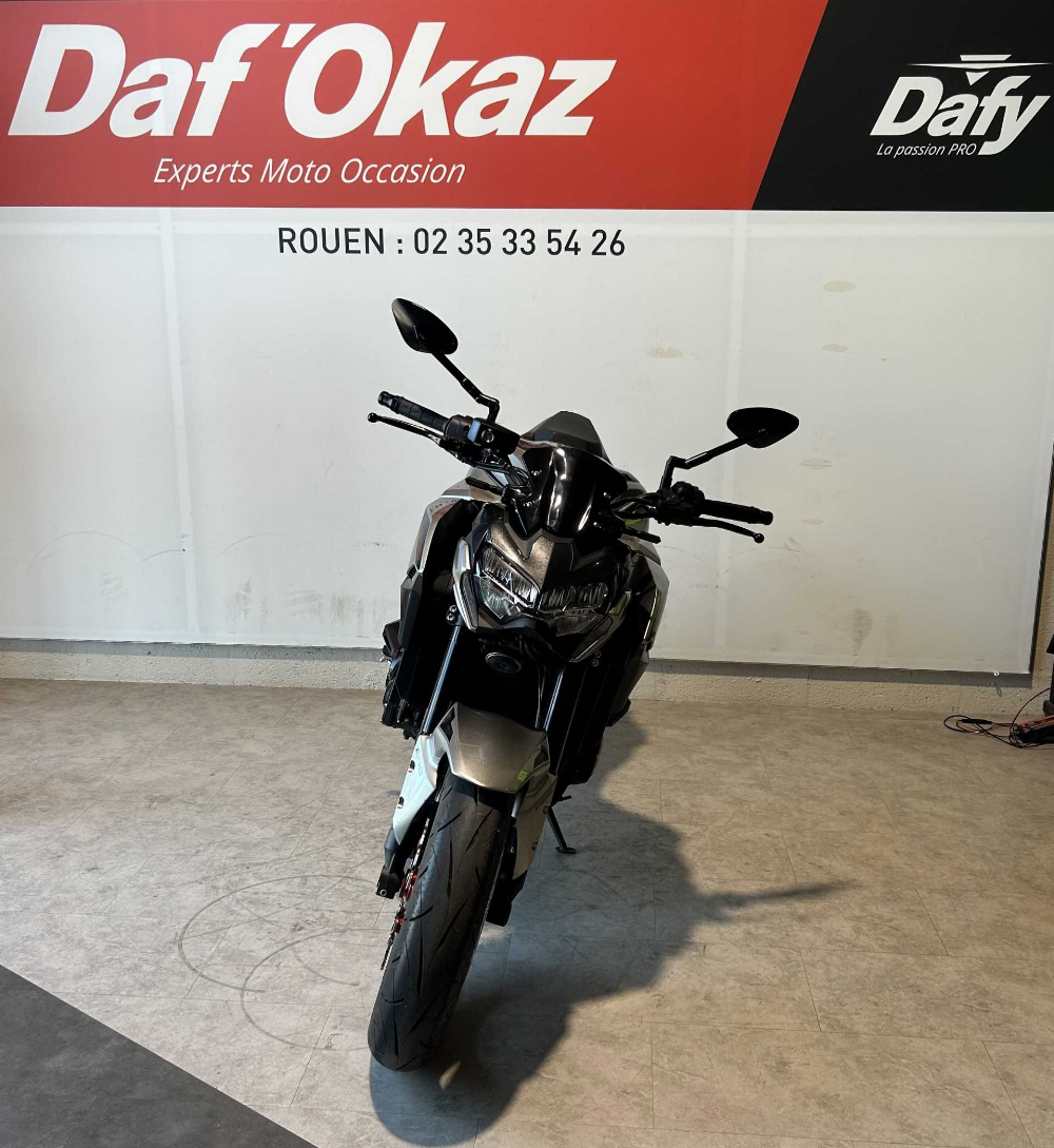 Kawasaki Z 900 A2 2023 vue avant