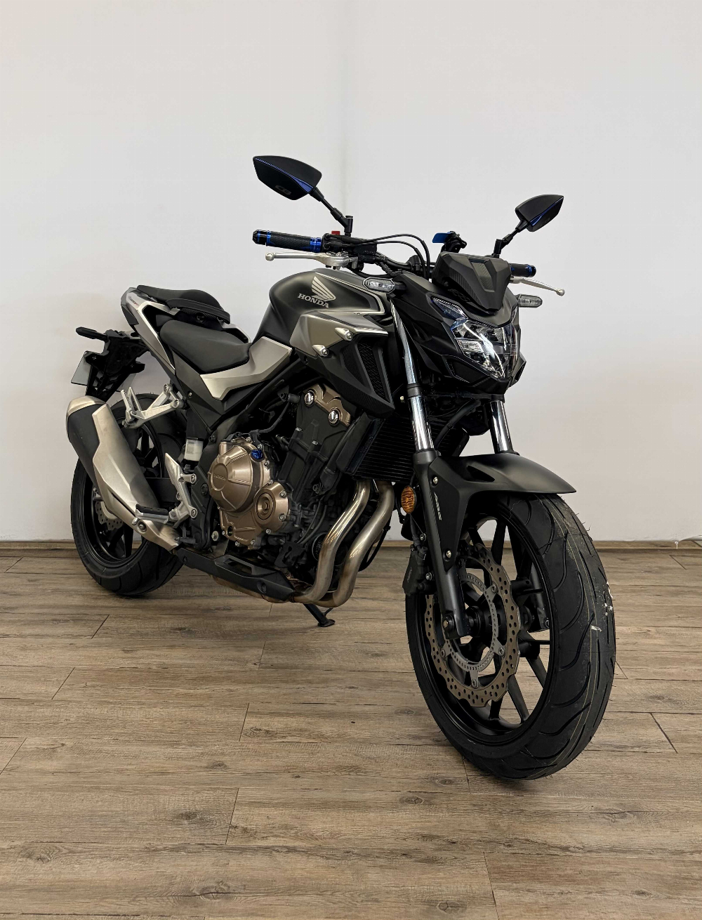 Honda CB 500 F ABS 2021 vue 3/4 droite