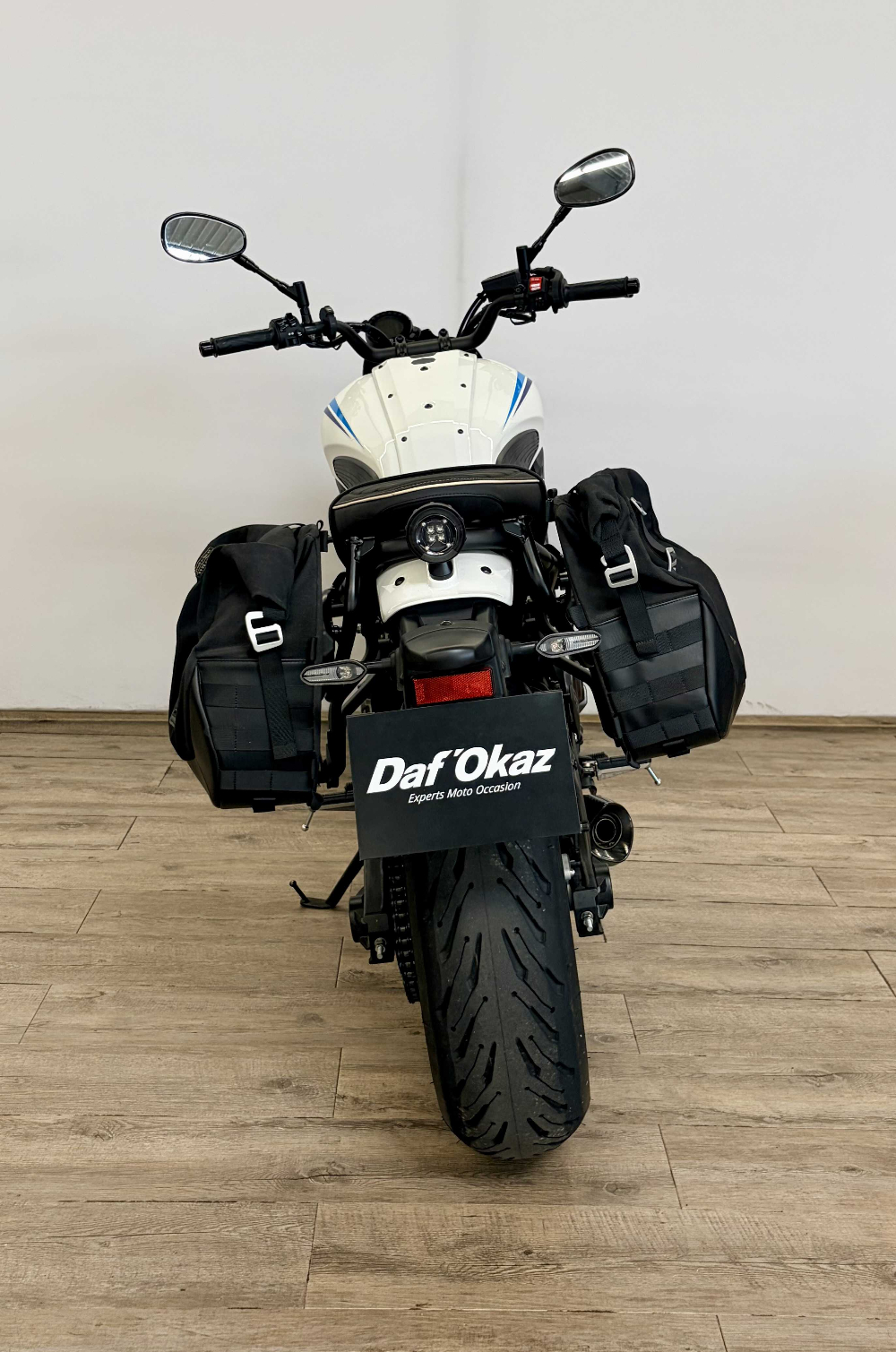 Yamaha XSR 700 A2 2023 vue arrière