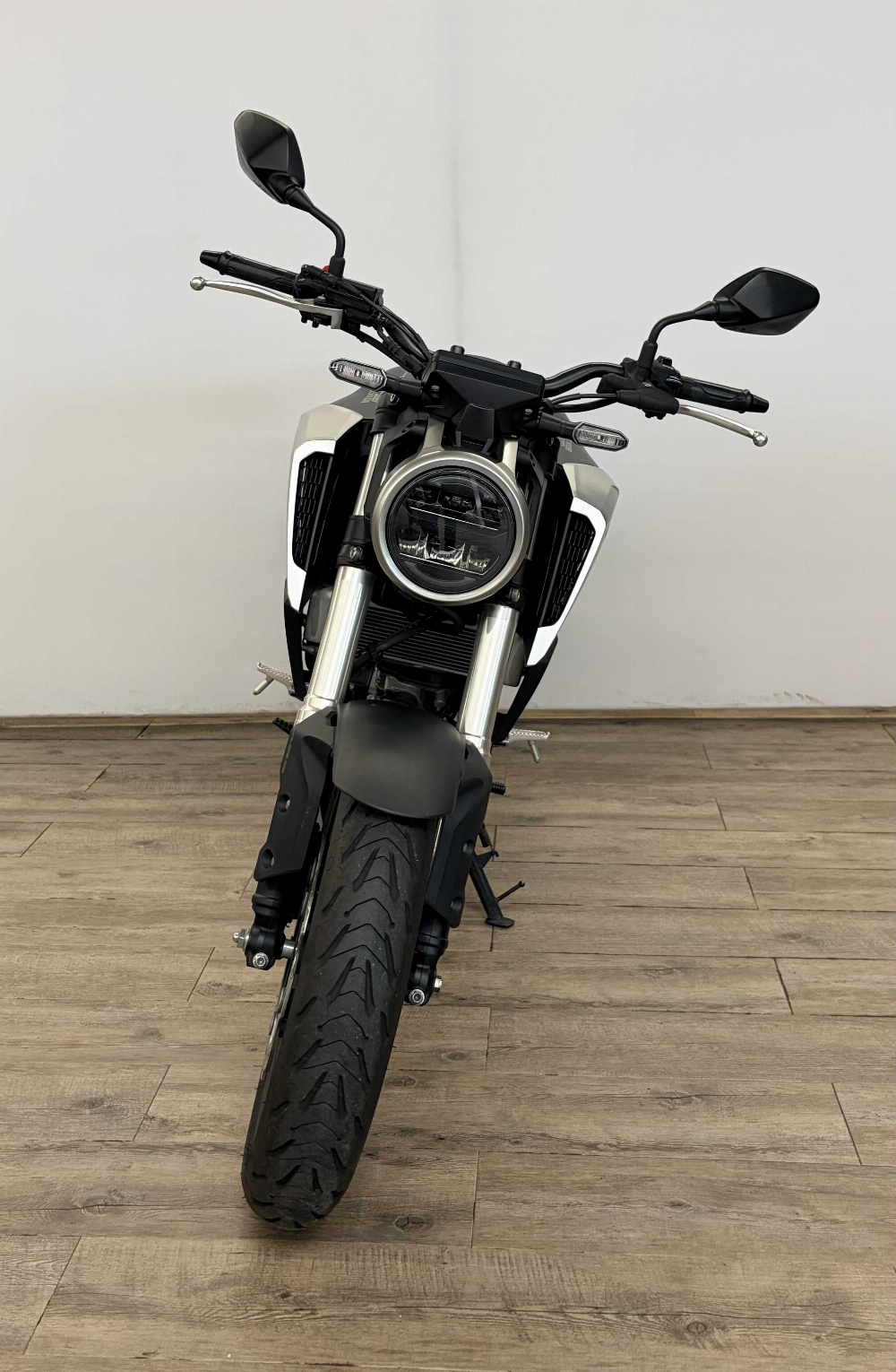Honda CB 125 R 2018 vue avant