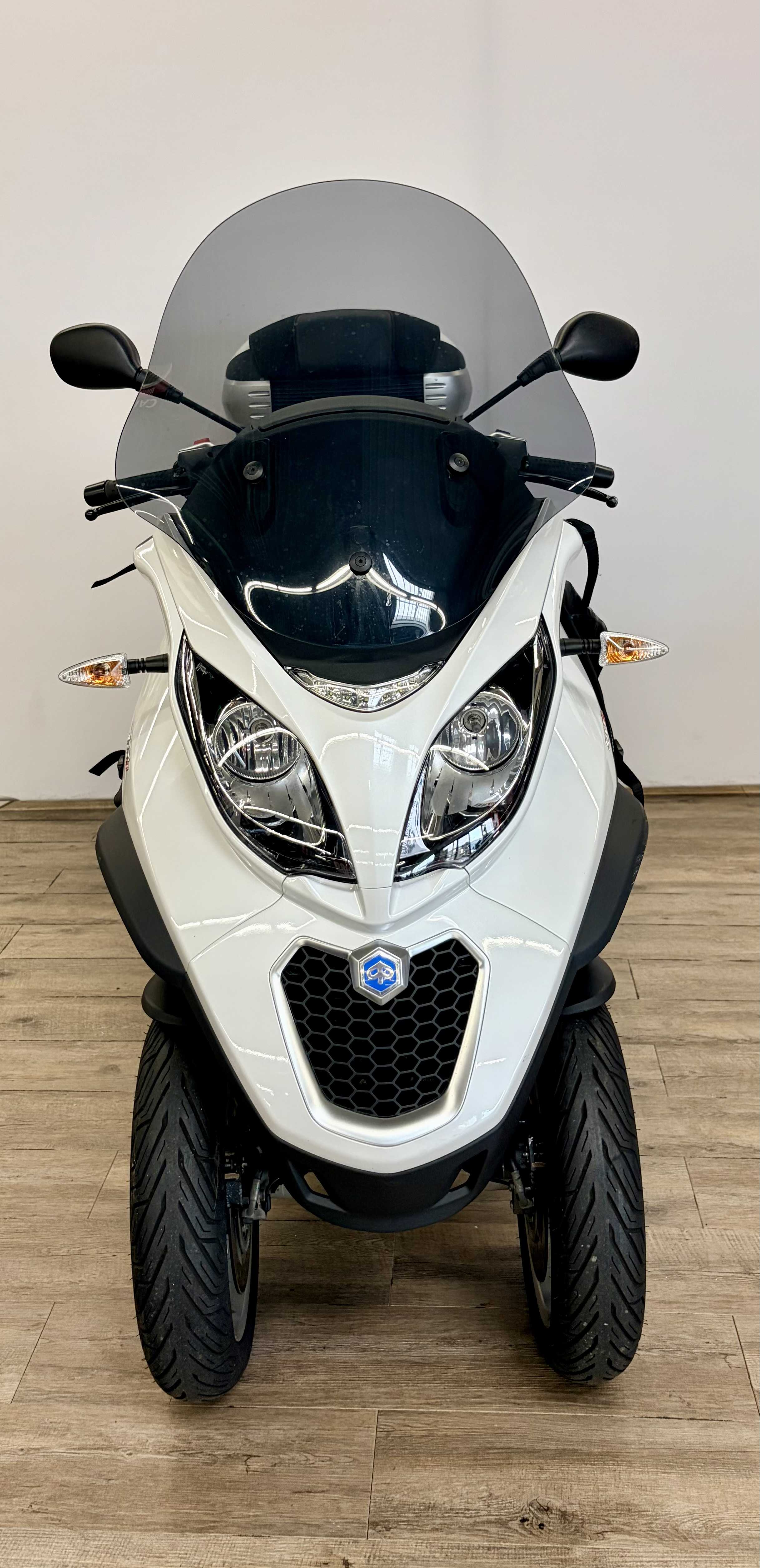 Piaggio MP3 500 LT Business 2016 HD vue avant