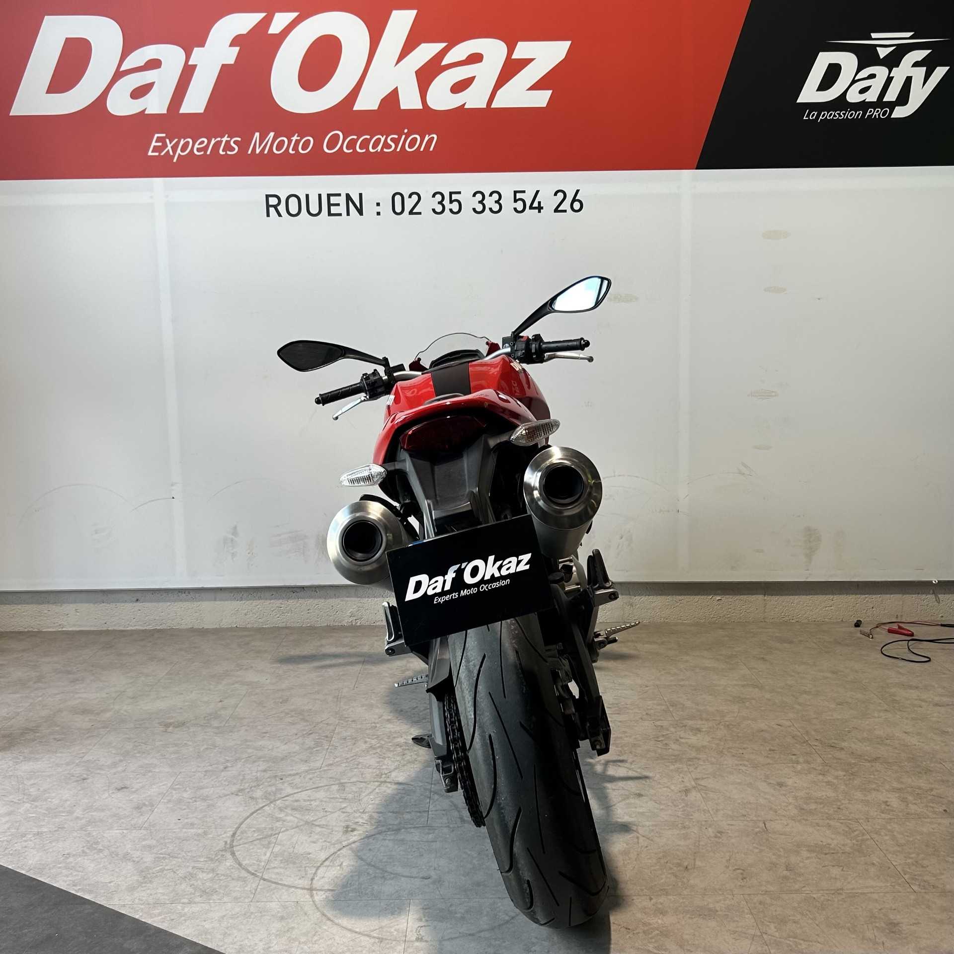 Ducati 696 Monster 2012 HD vue arrière