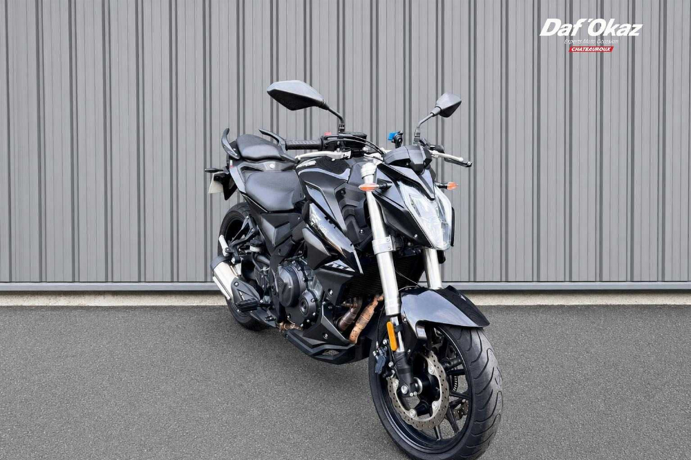 Voge NAKED 500 R ABS NAKED R ABS 2021 vue 3/4 droite