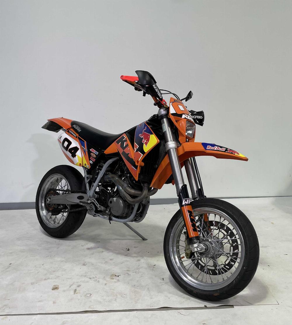 KTM 660 SMC 2004 vue 3/4 droite