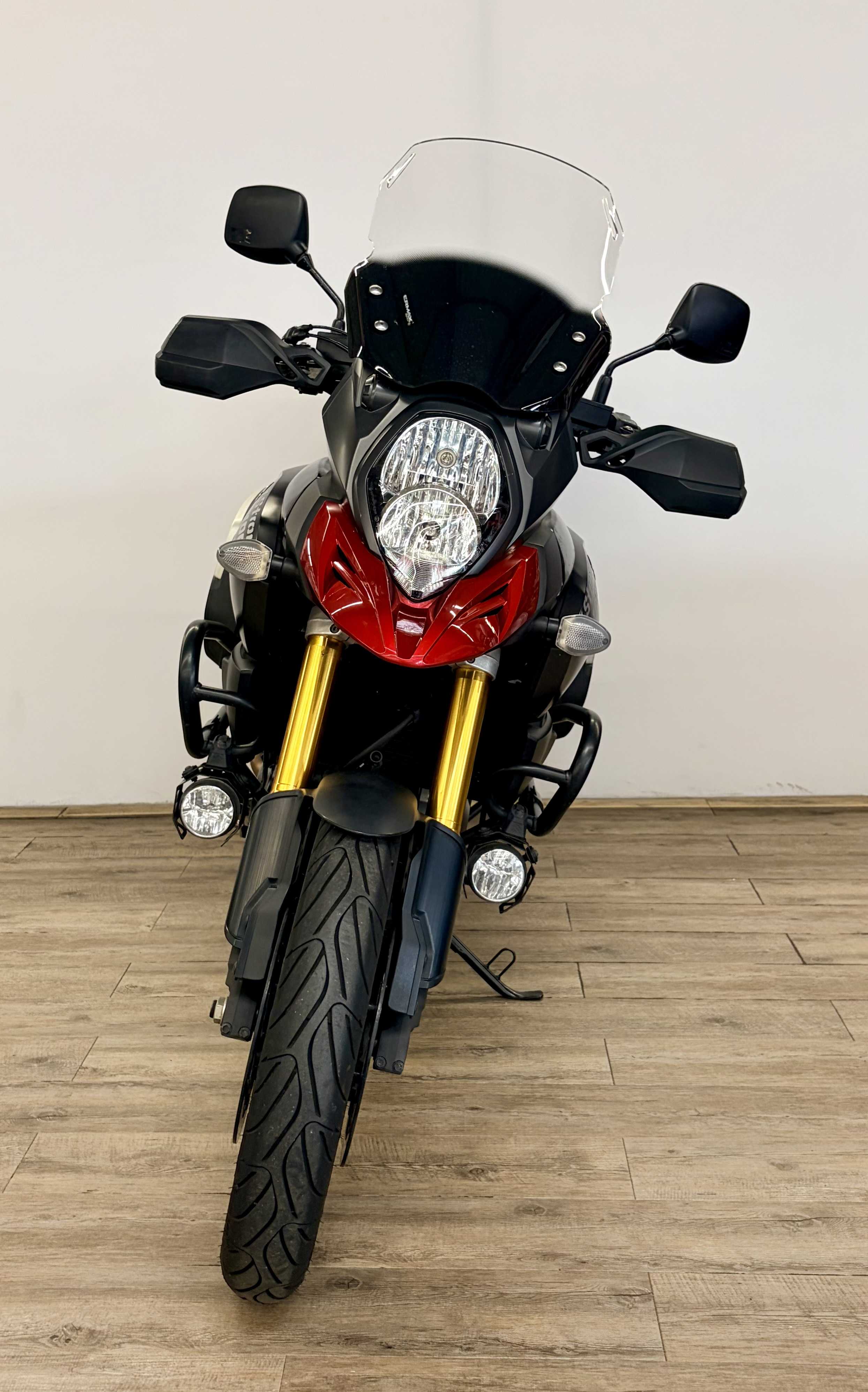 Suzuki DL 1000 V-Strom 2015 HD vue avant