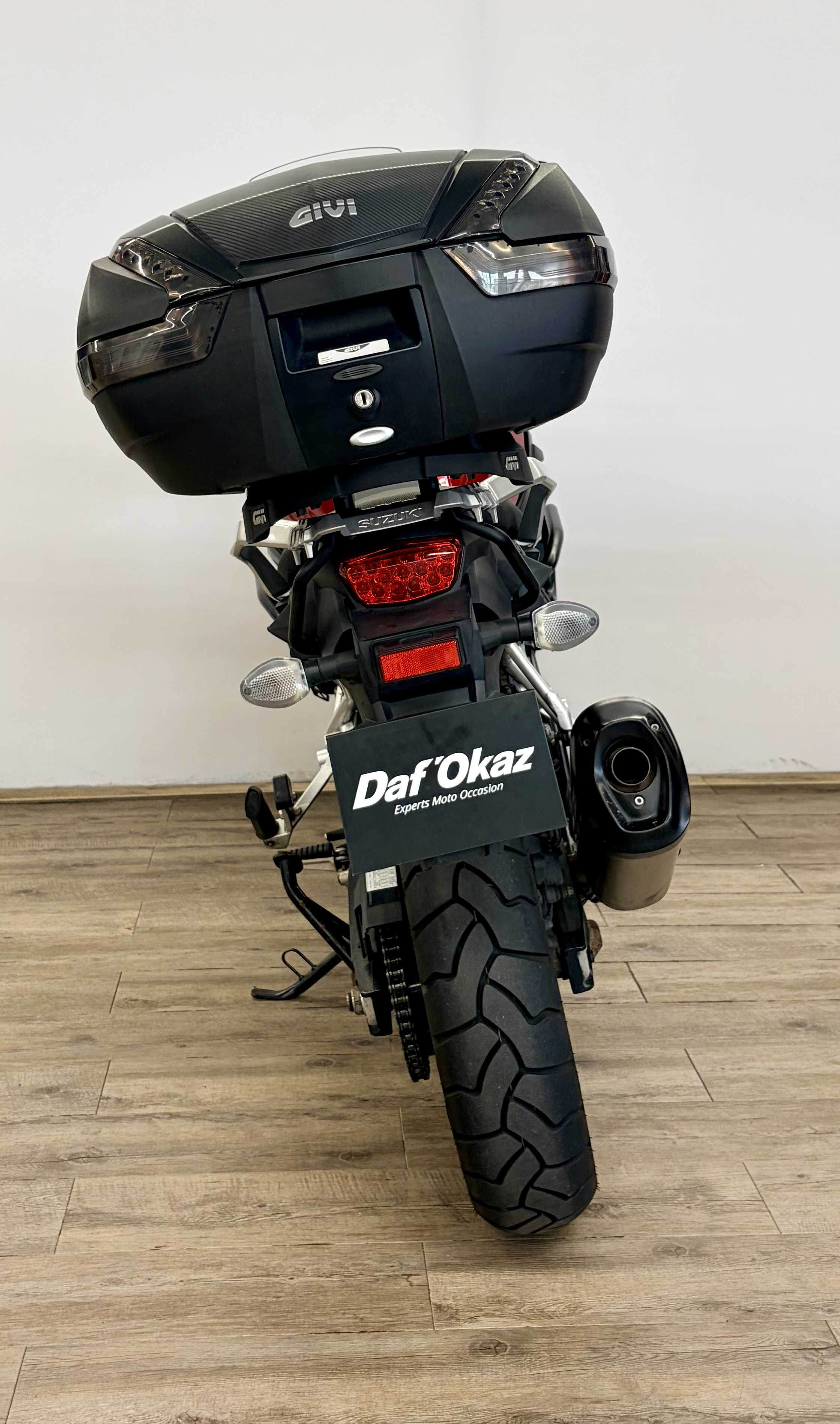Suzuki DL 1000 V-Strom 2015 HD vue arrière