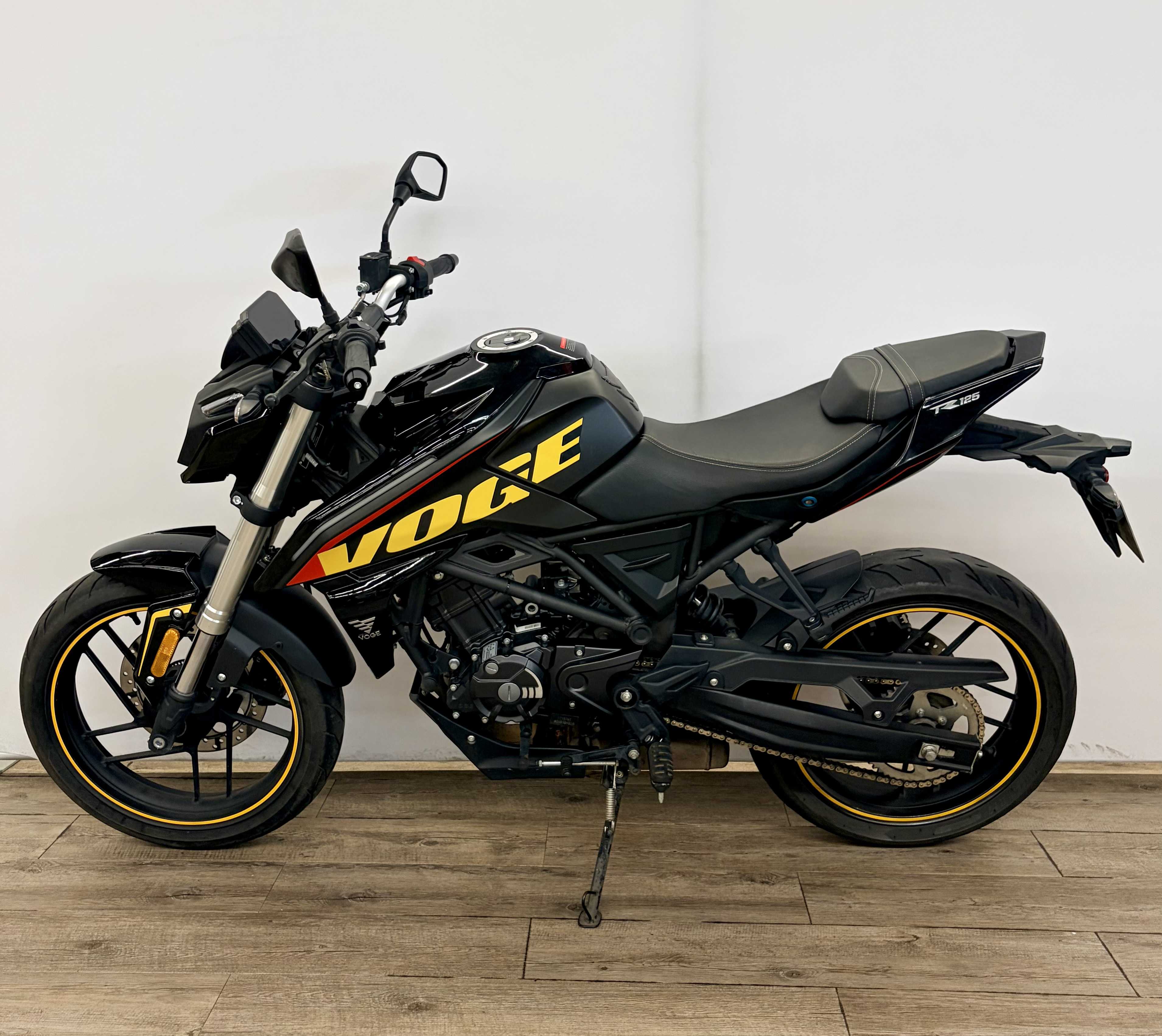 Voge NAKED 125 R ABS NAKED R ABS 2023 HD vue gauche