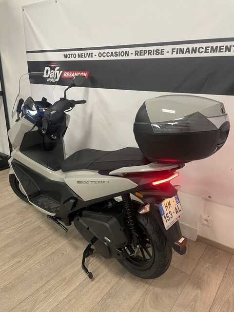 Kymco SKYTOWN 125 2026 vue arrière