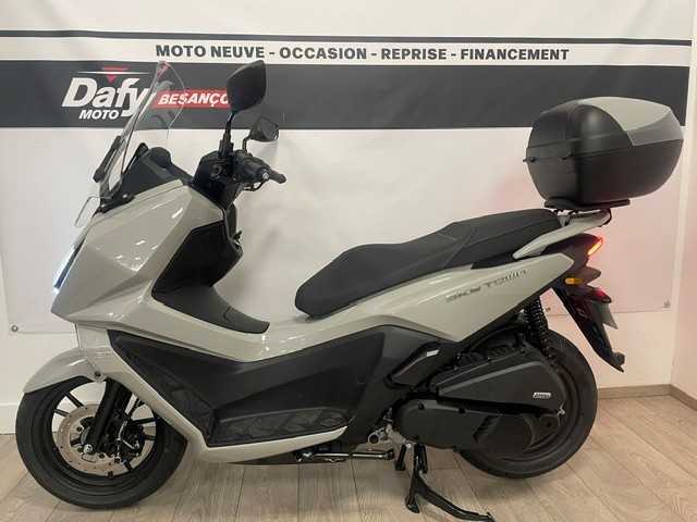 Kymco SKYTOWN 125 2026 vue gauche